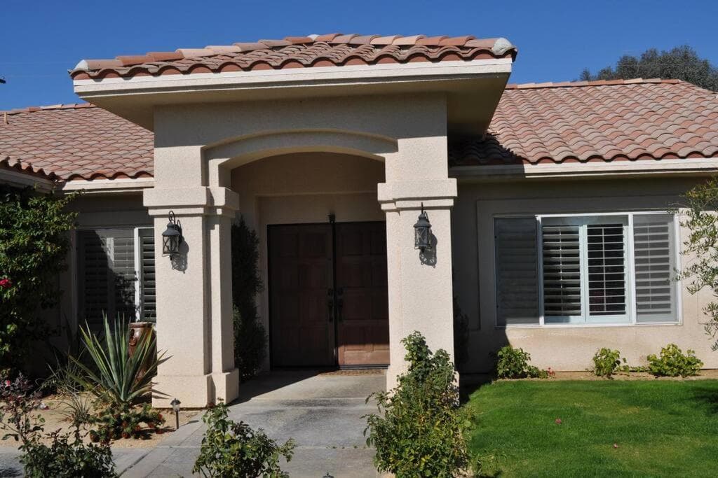 Luxury Villa, 10 min to Coachella, Walk to BNP