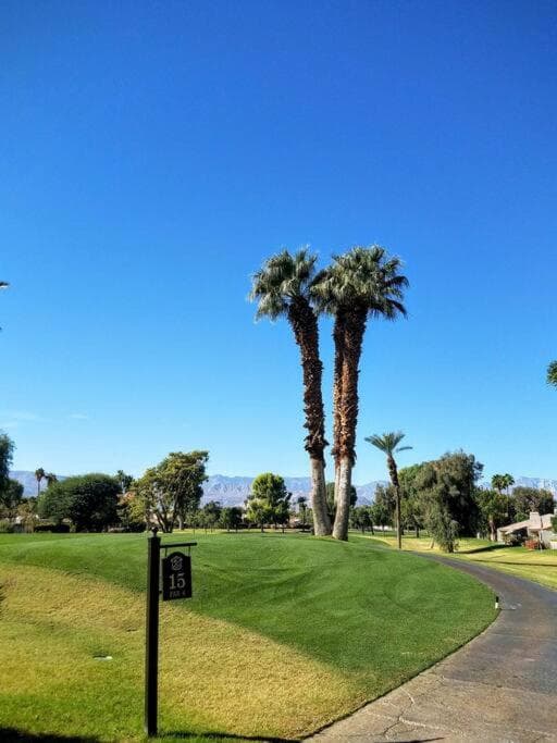 Luxury Villa, 10 min to Coachella, Walk to BNP