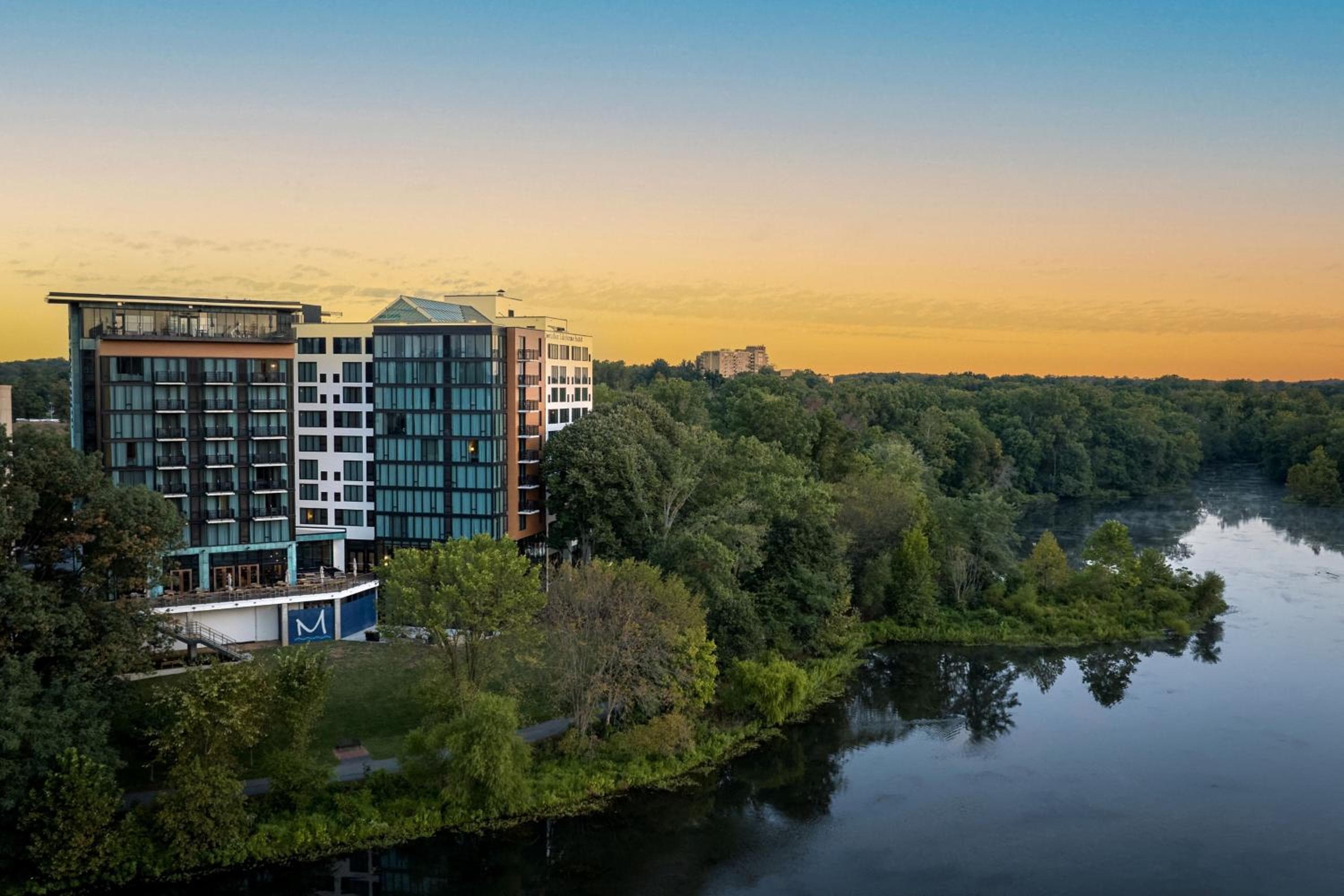 Merriweather Lakehouse Hotel, Autograph Collection
