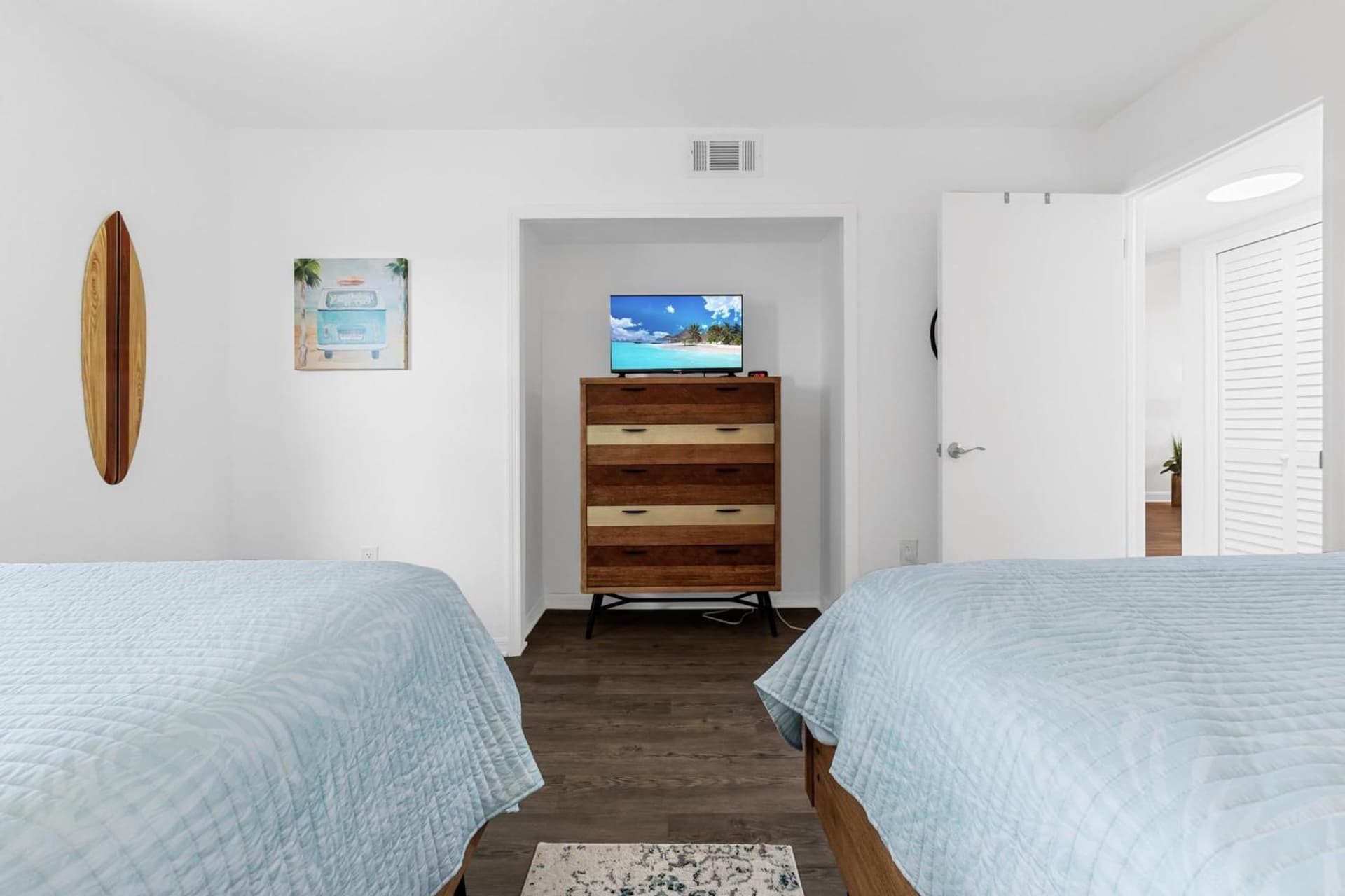 Boardwalk 205