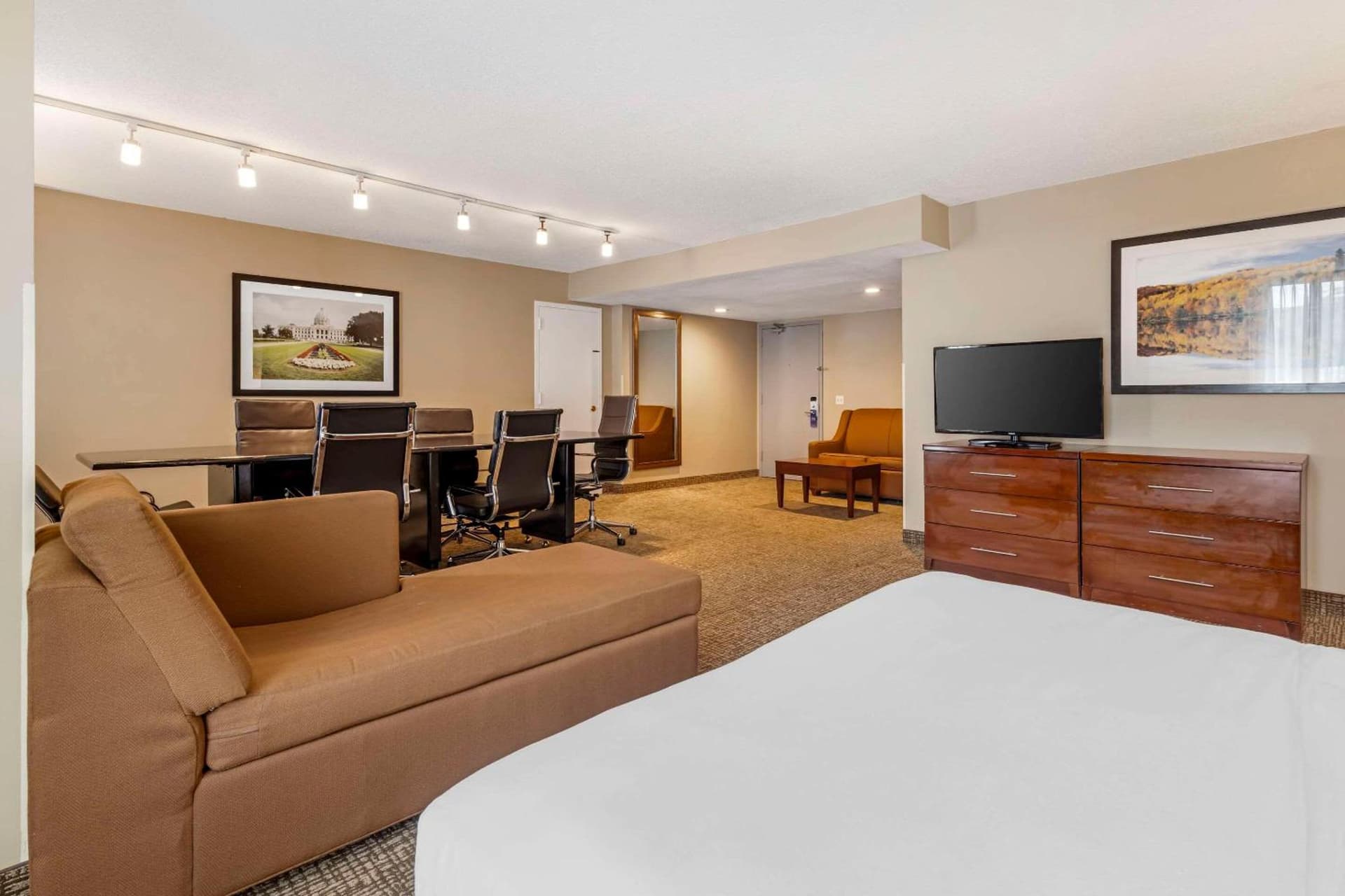Comfort Inn MSP Airport - Mall of America