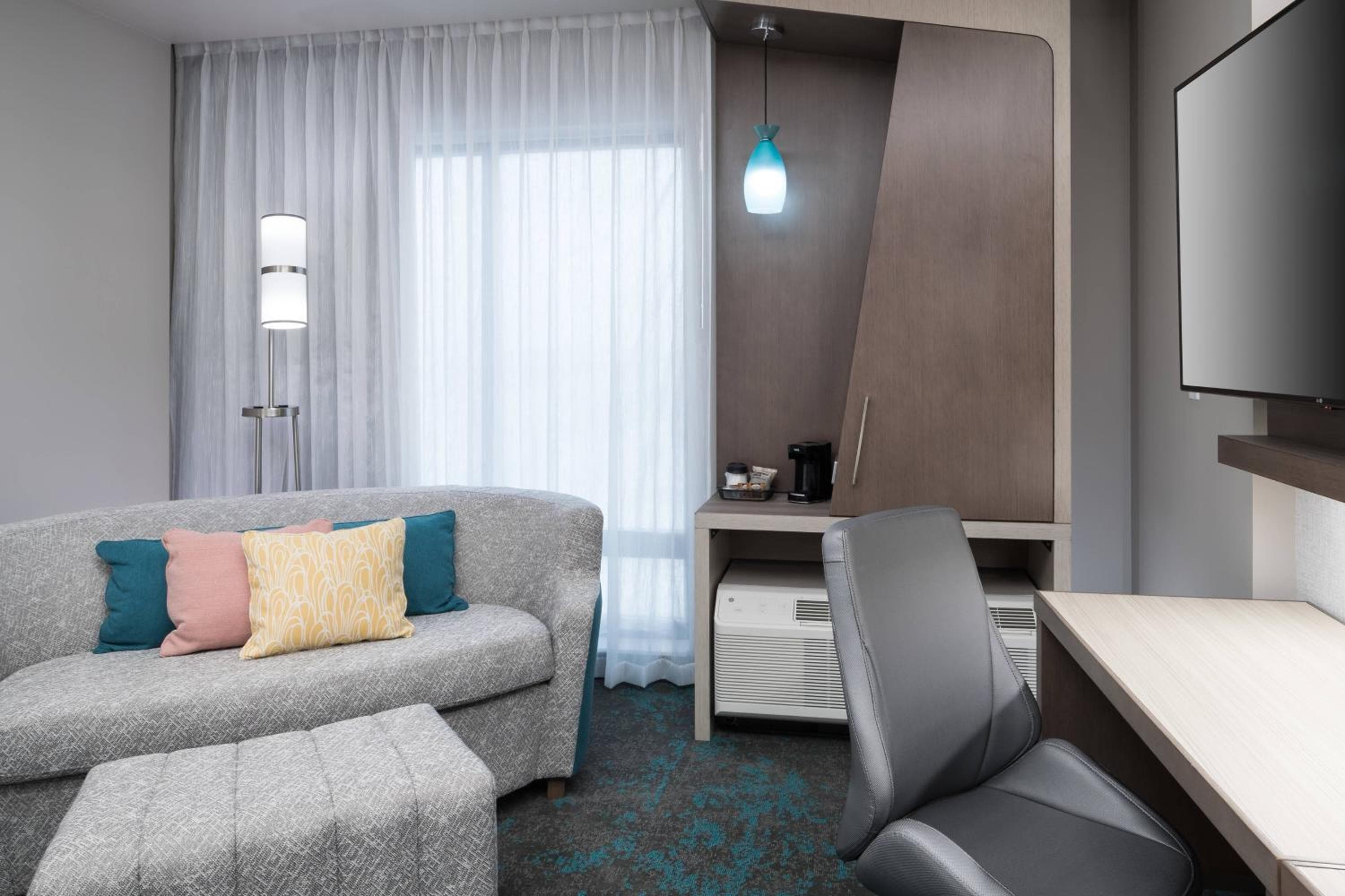 Courtyard by Marriott Houston Heights/I-10