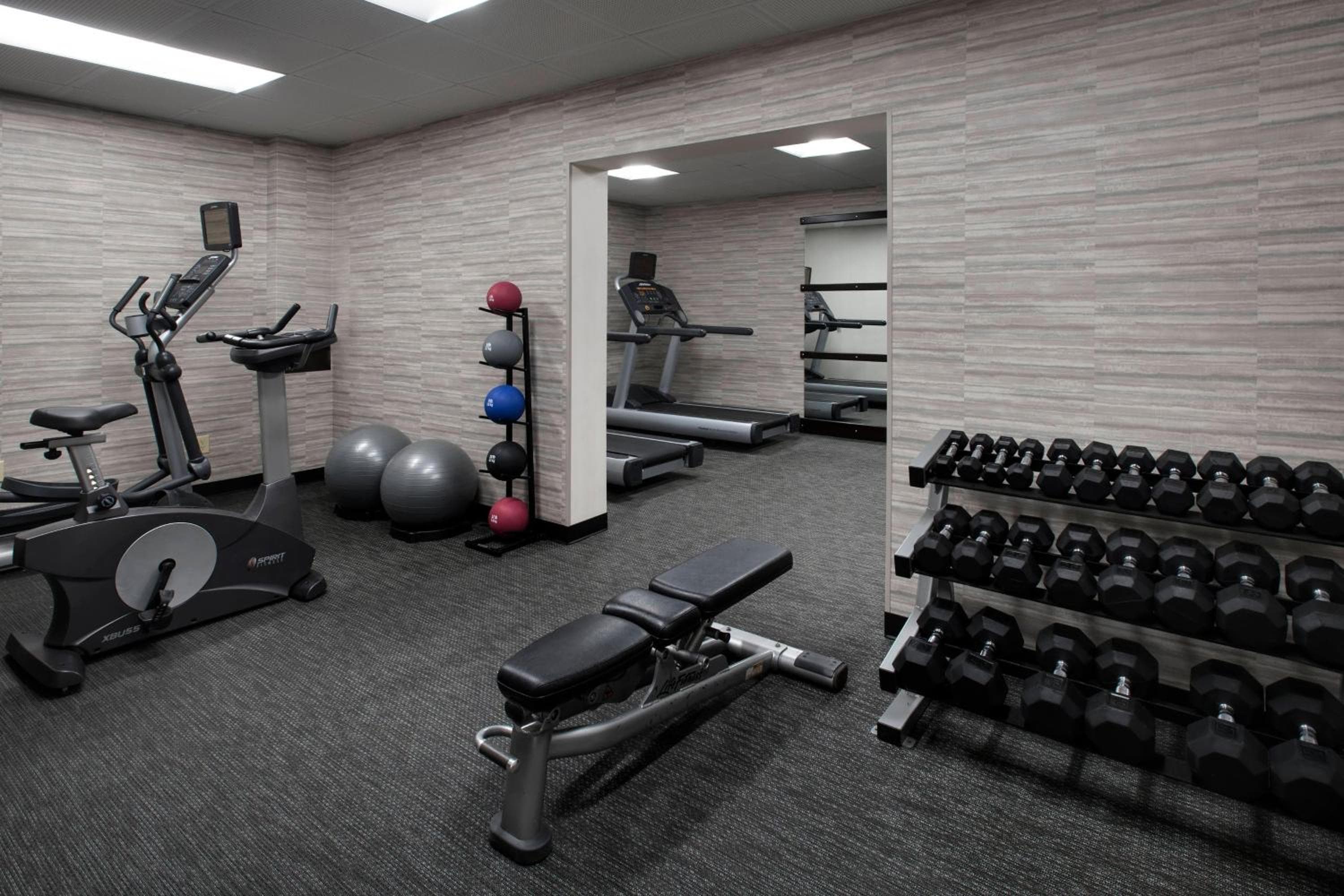 Courtyard by Marriott Boston Norwood/Canton