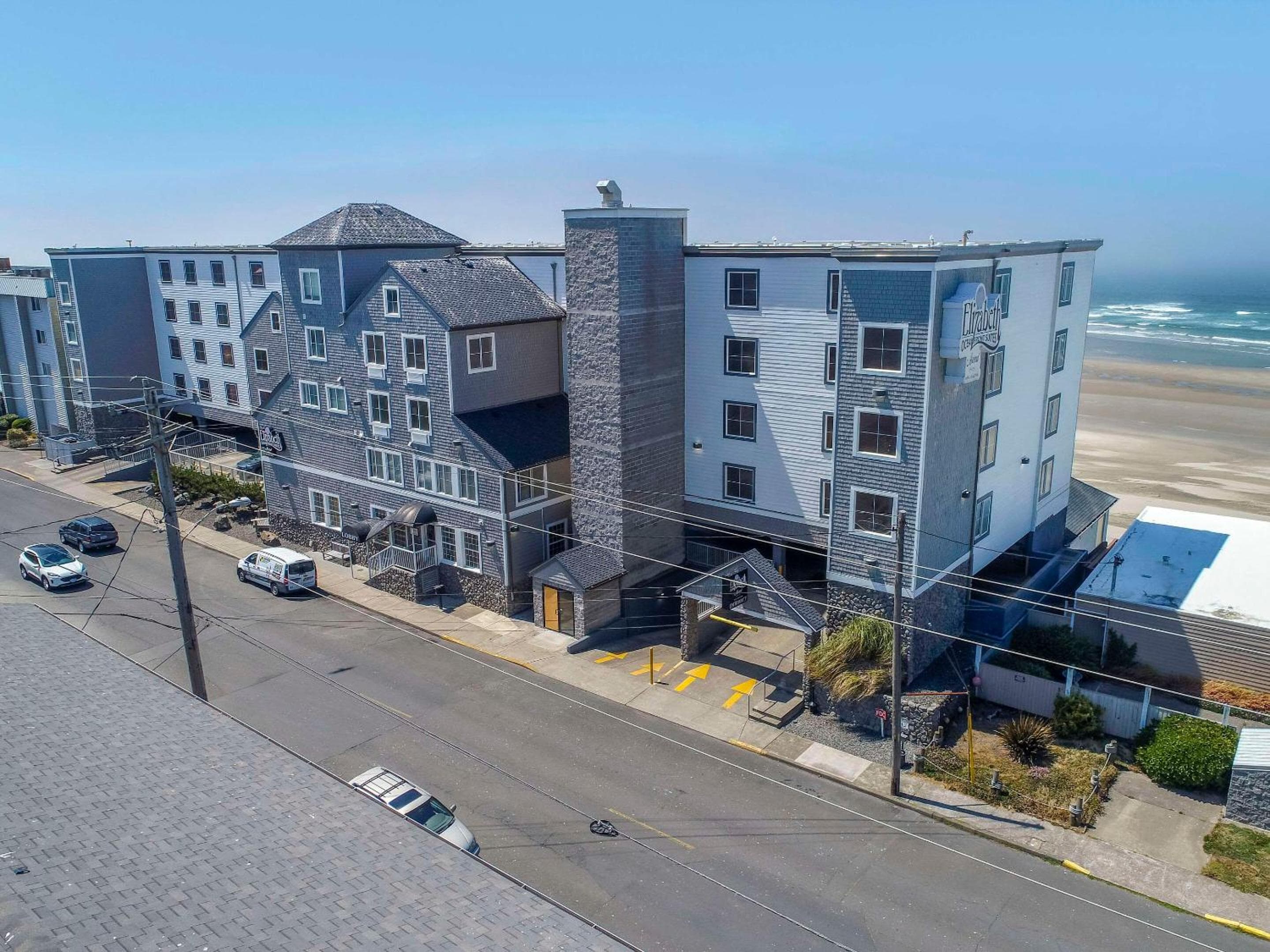 Elizabeth Oceanfront Suites, an Ascend Collection Hotel