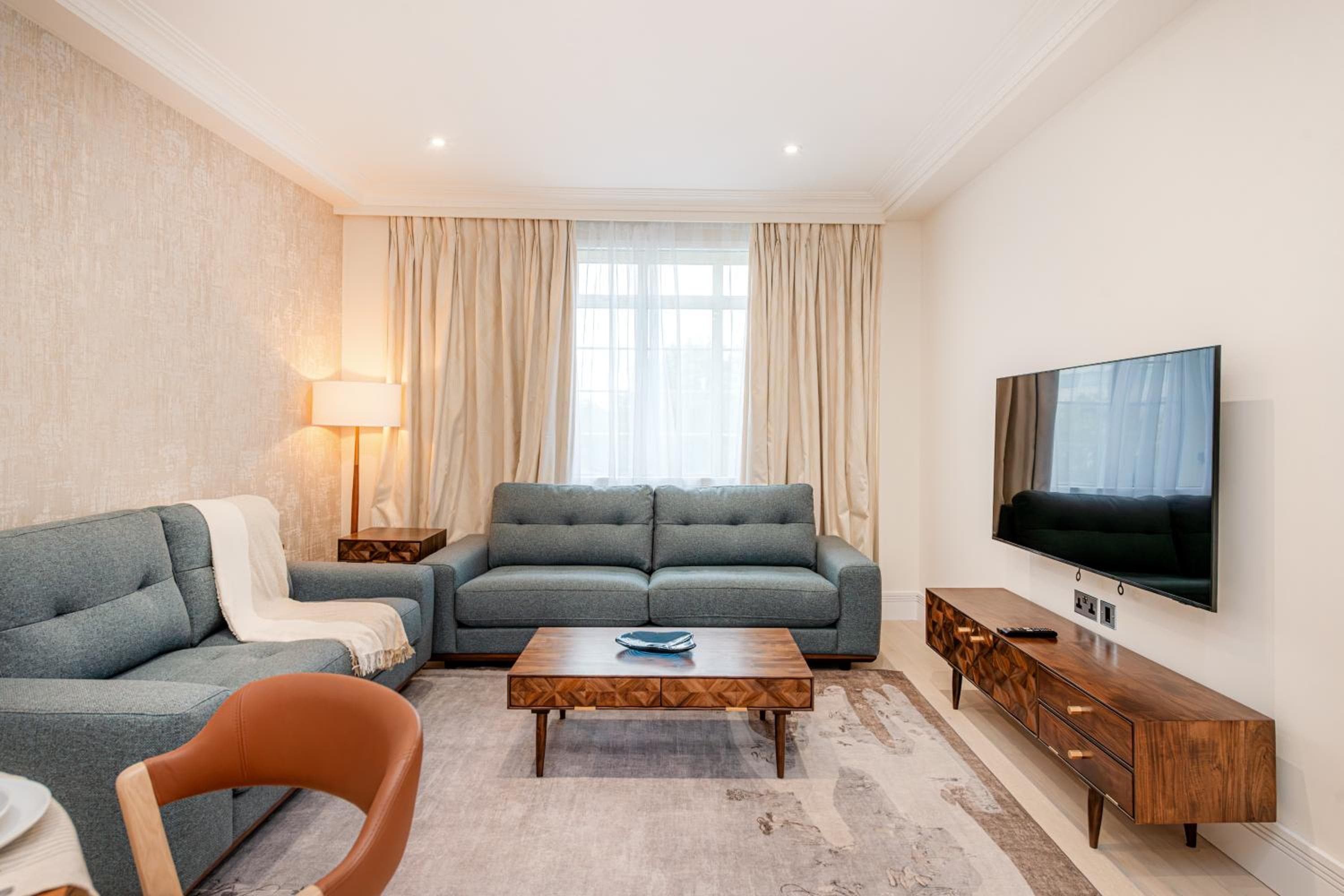 Fountain House Apartments - Hyde Park, London