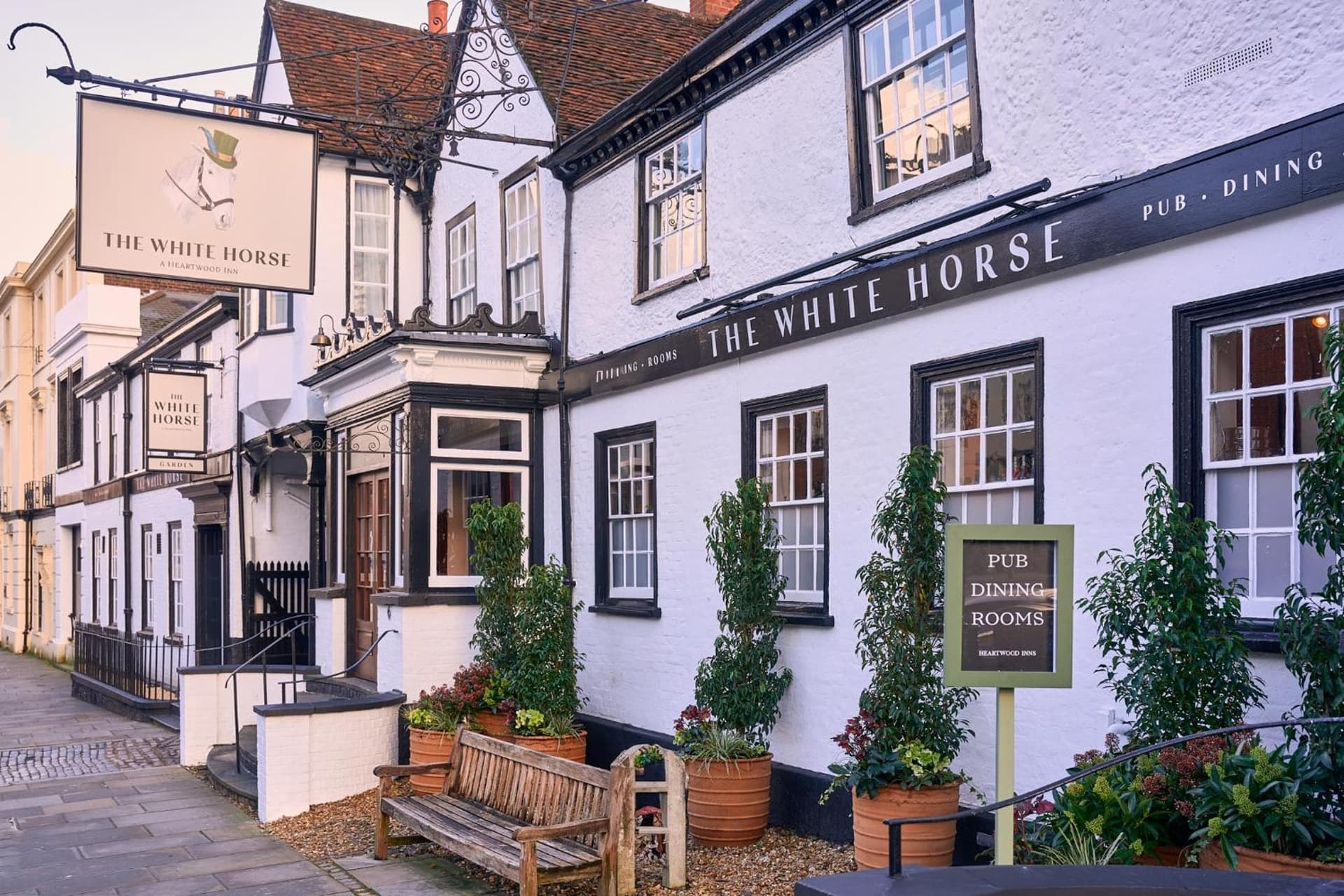 The White Horse - A Heartwood Inn
