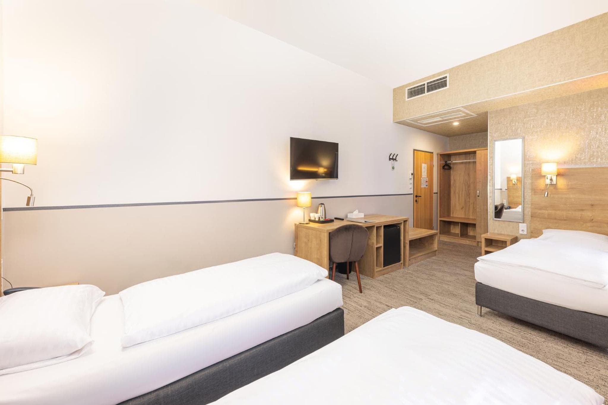 City Hotel Ring