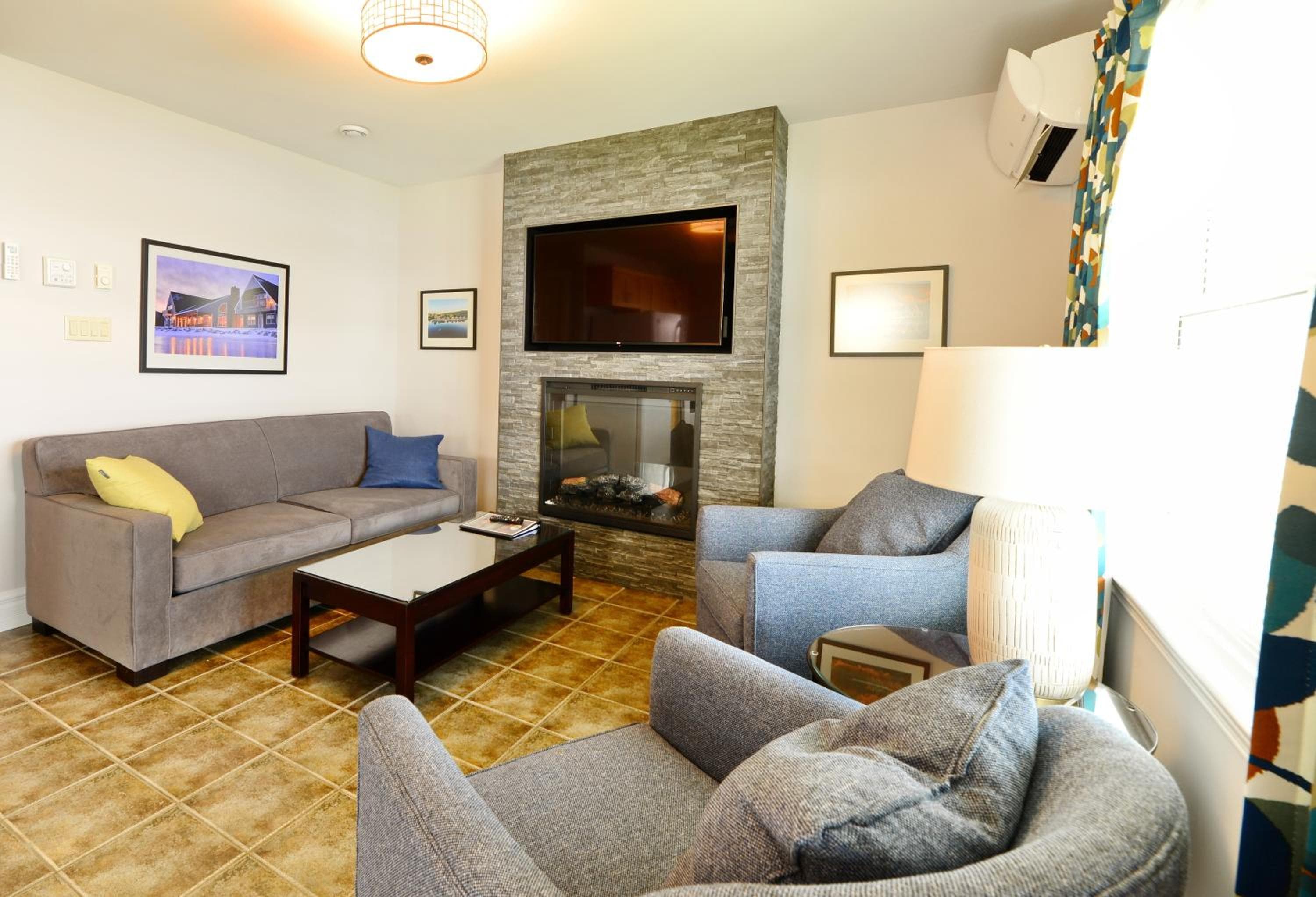 Keltic Quay Cottages & Bayfront Lodge