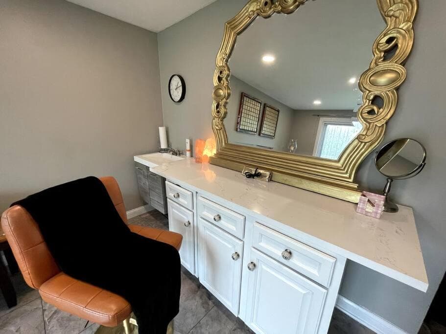 Schaumburg Paradise Oasis with a secret garden and private Pool