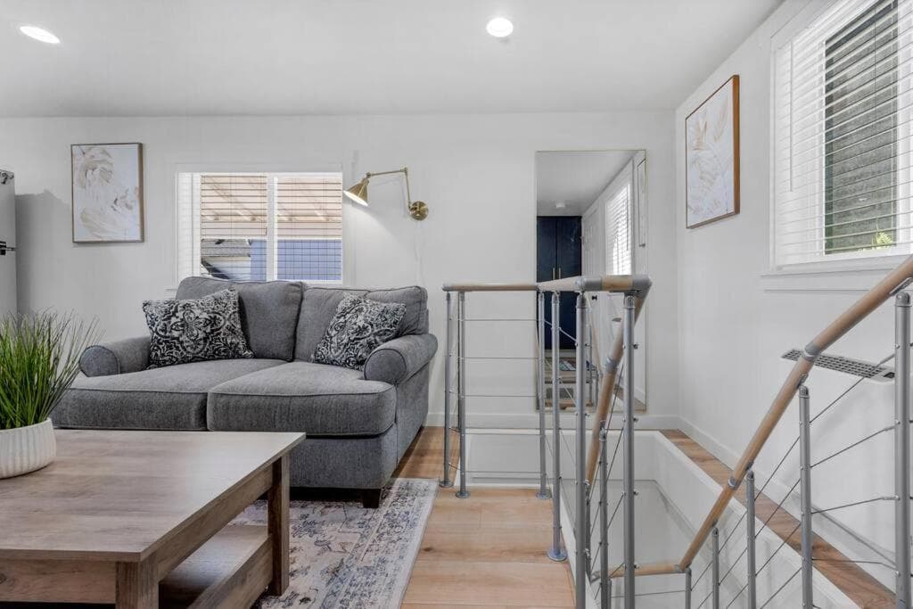 Rucker Avenue Cozy Bungalow