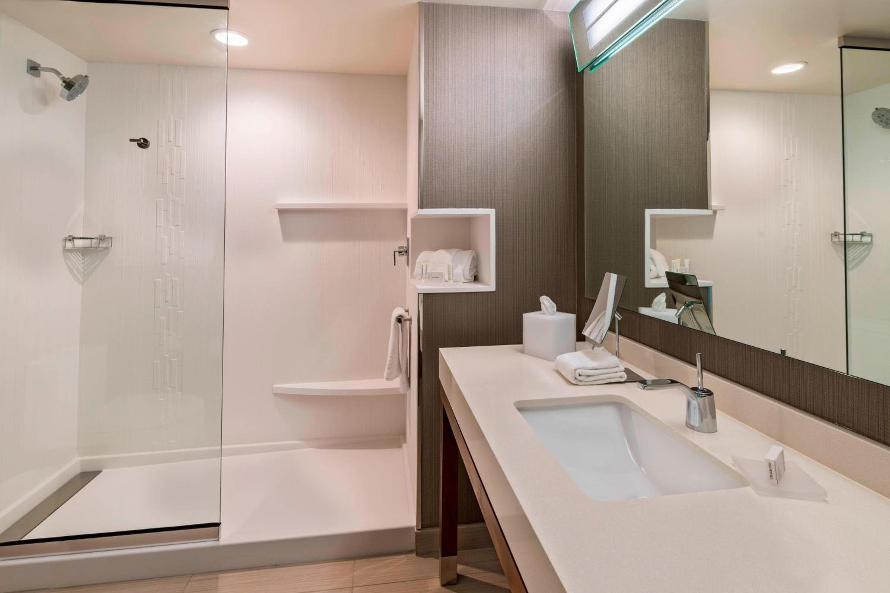Courtyard by Marriott Tampa Northwest/Veterans Expressway