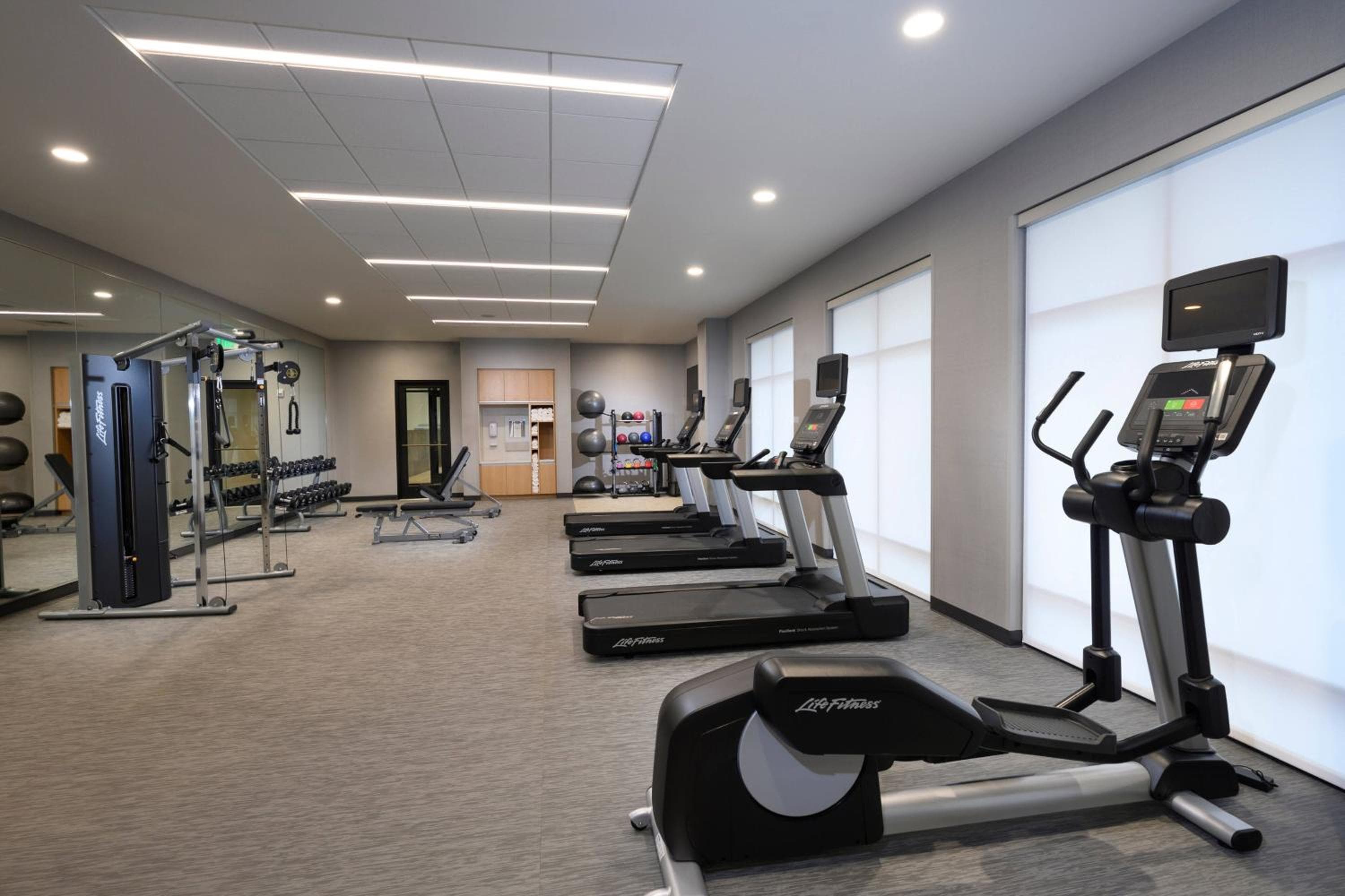 Courtyard by Marriott Charlotte Waverly