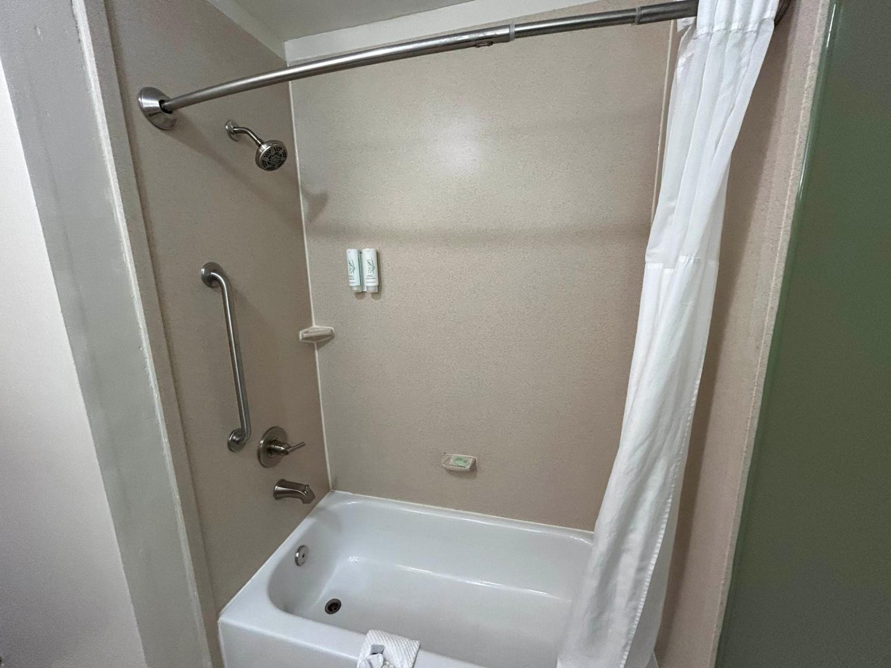 Sleep Inn & Suites Manchester near Arnold AFB