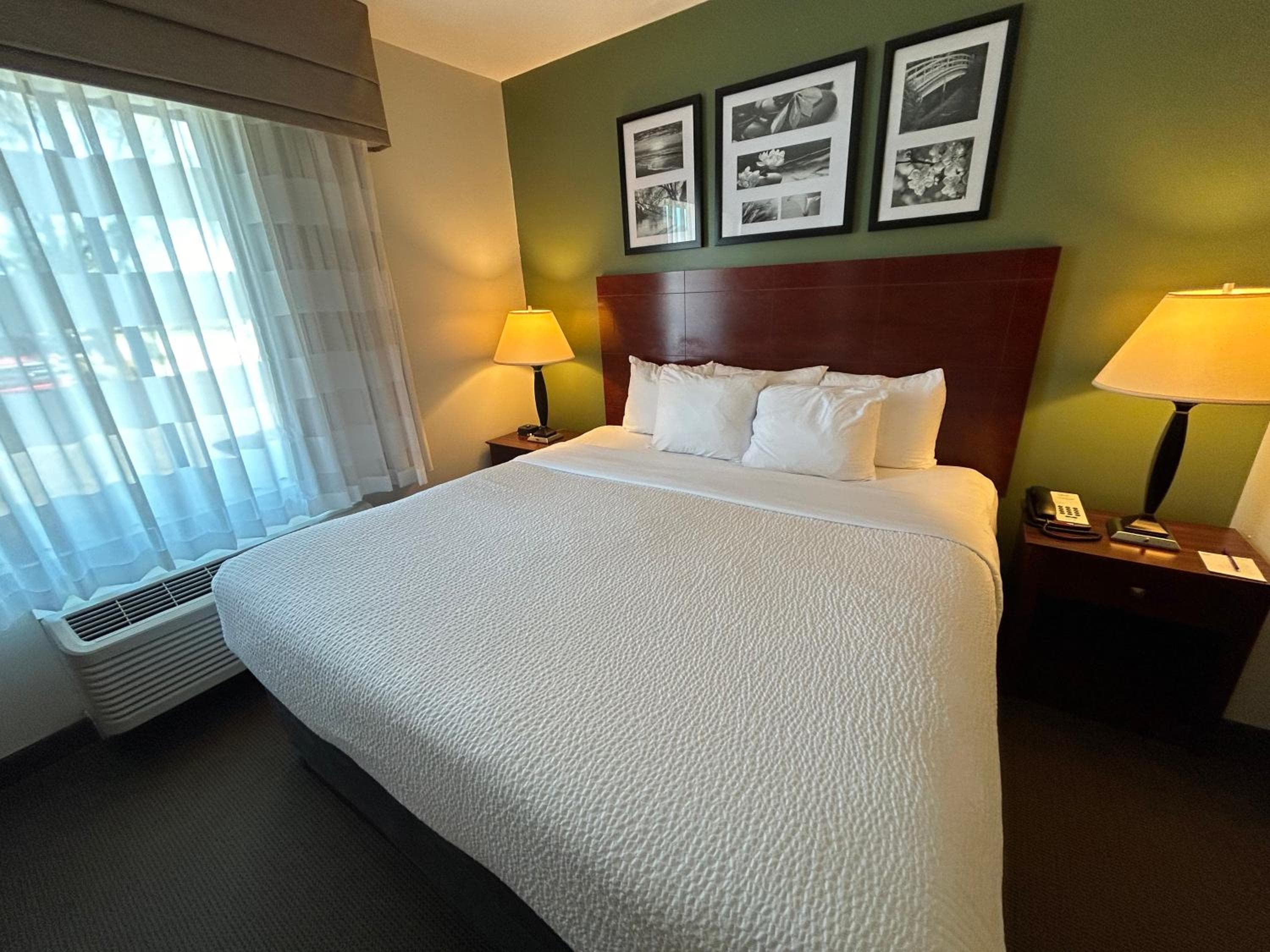 Sleep Inn & Suites Manchester near Arnold AFB