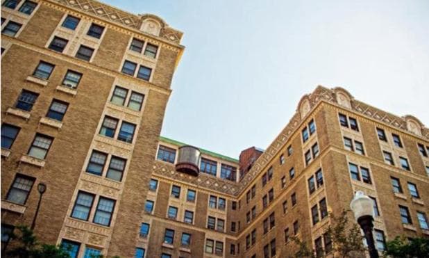 East 225 I Modern Studio in Downtown Rochester