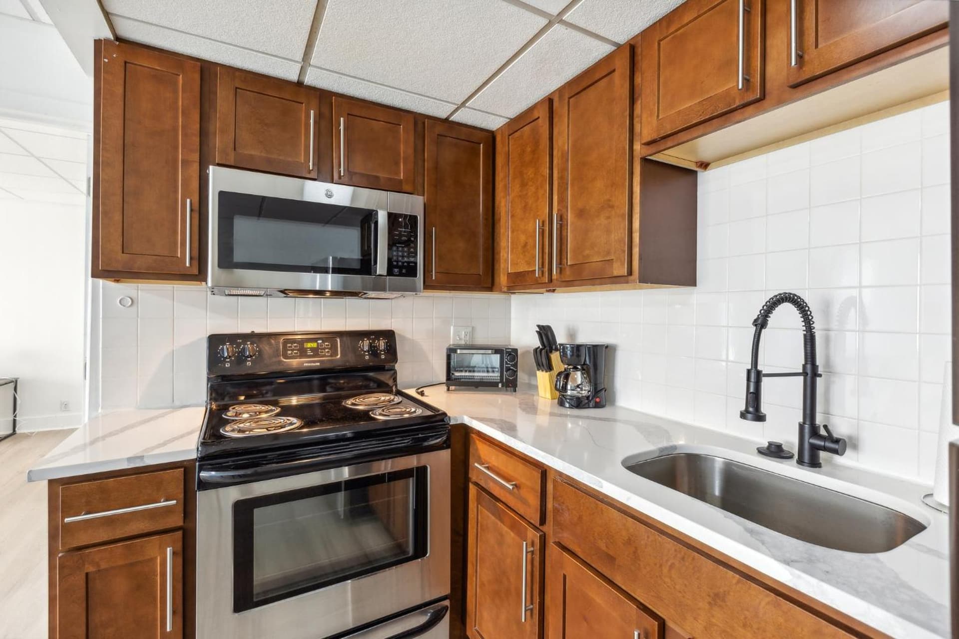 East 116 I Corporate 1Bd Suite in Rochester I Gym
