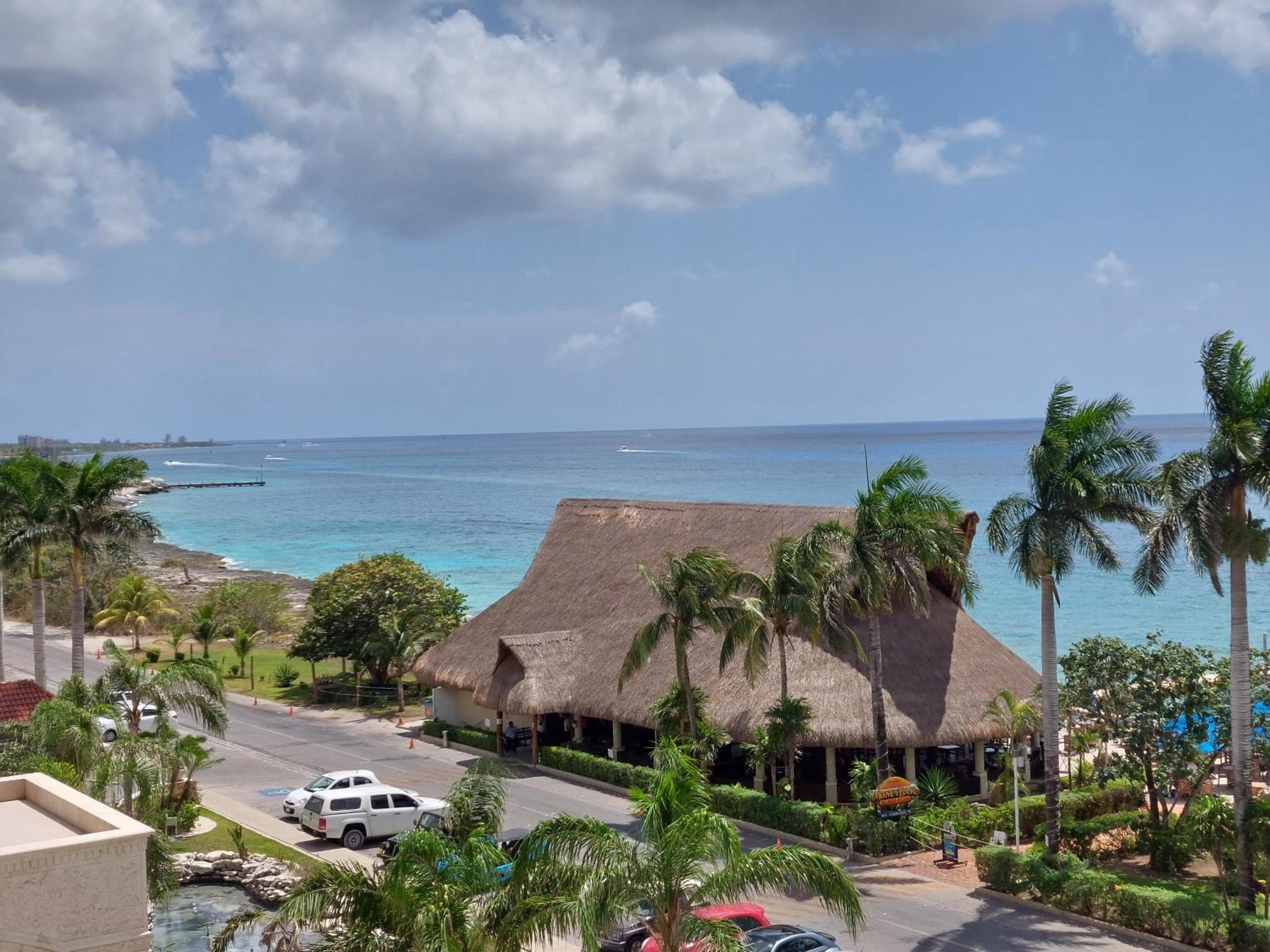 403 Landmark Resort Cozumel beachfront condo
