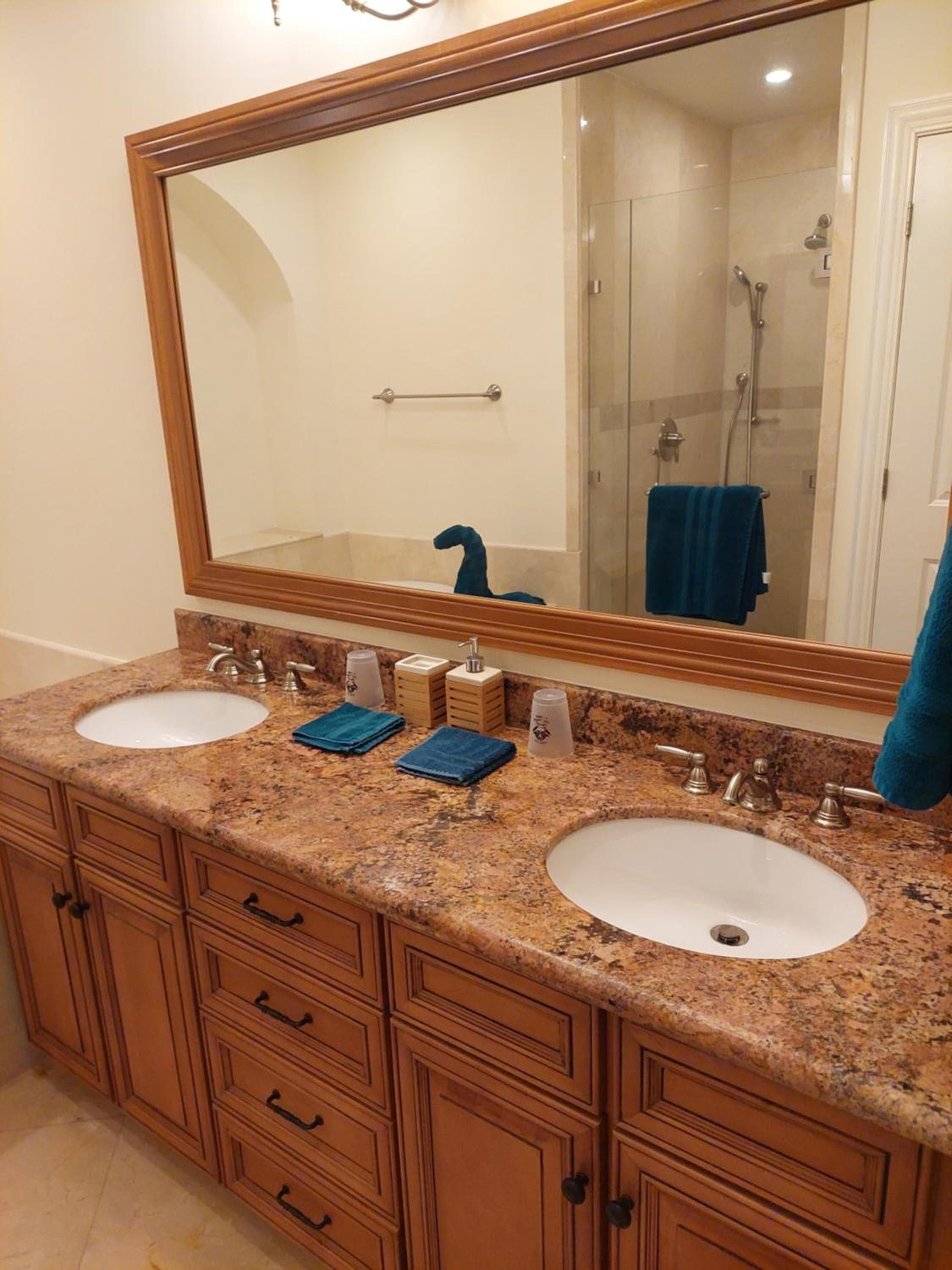 403 Landmark Resort Cozumel beachfront condo
