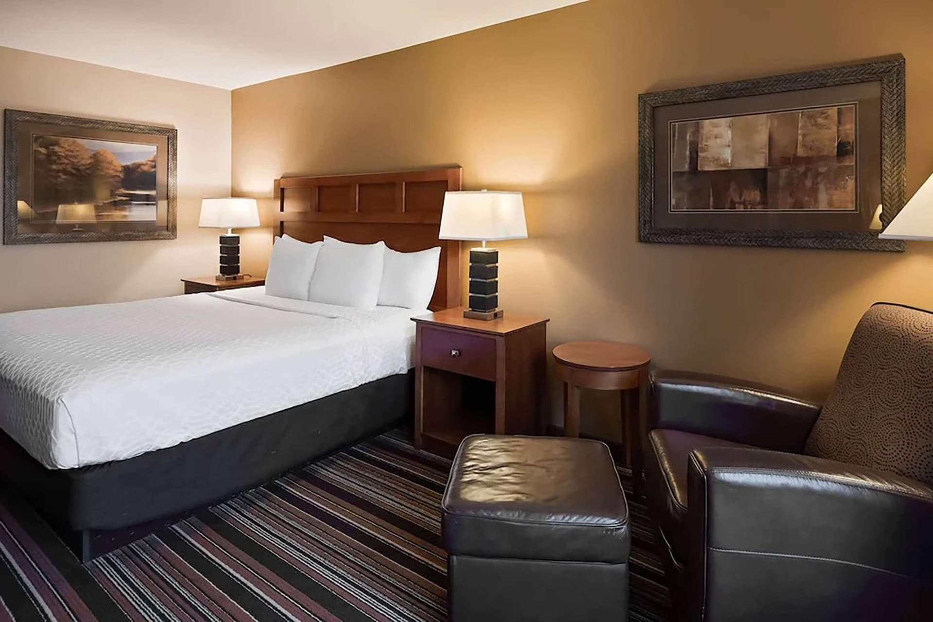 Wyndham Bloomington - Mall of America
