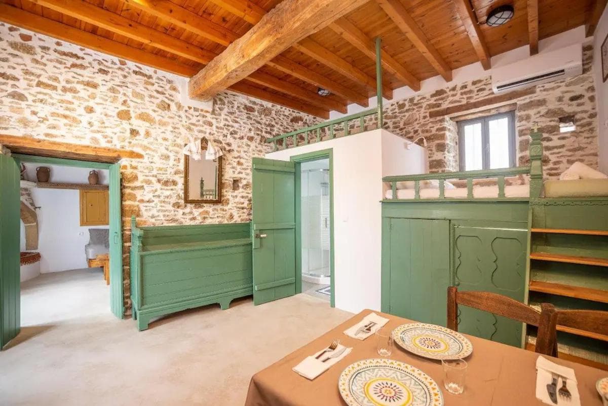 Amarantos-Traditional Village House-Apollona