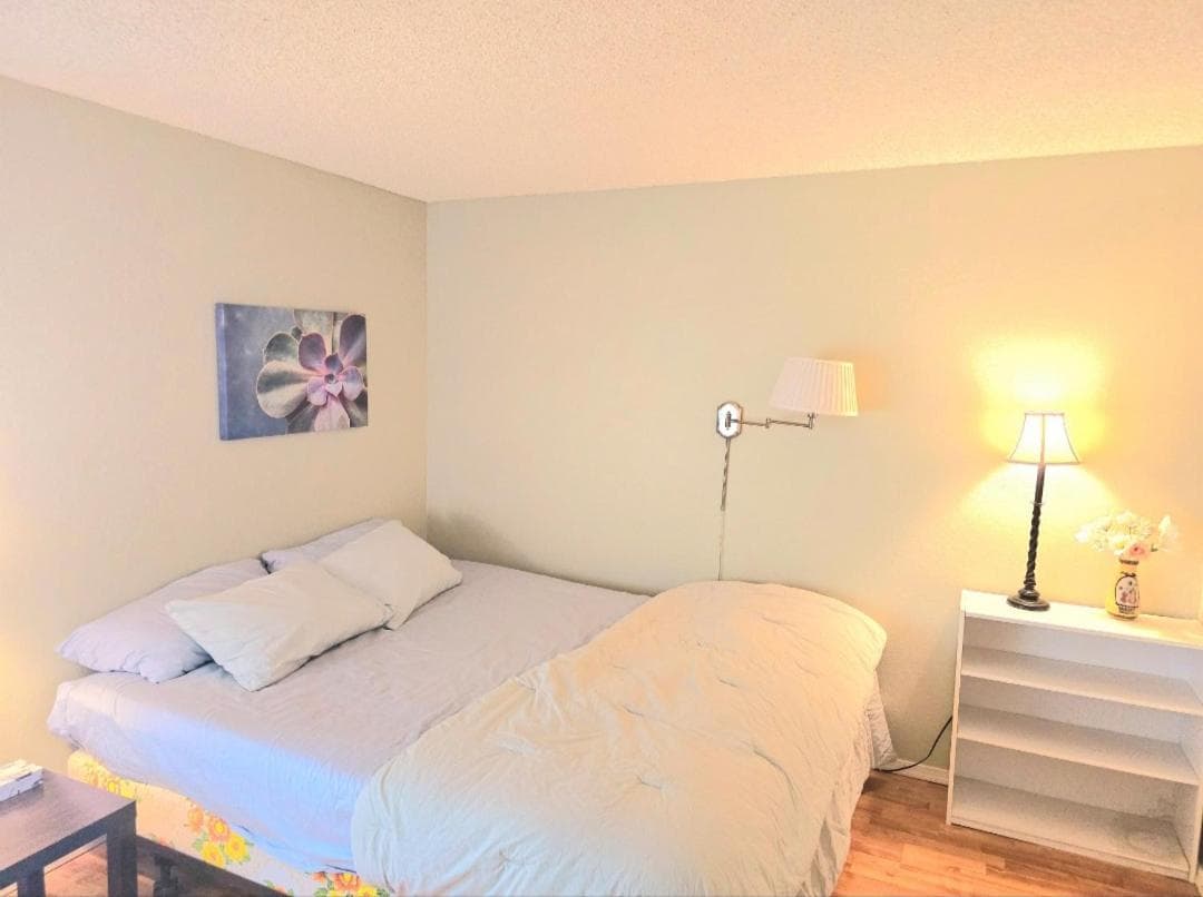 Mountain View Condo with Pool