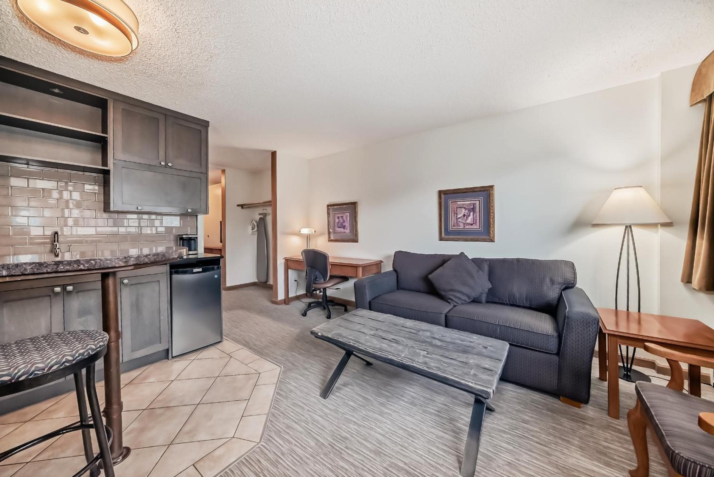 Jasper Inn & Suites by INNhotels