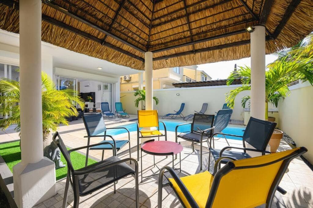 Villa COIN DE MIRE, 4 chambres avec piscine privée à Bain Boeuf