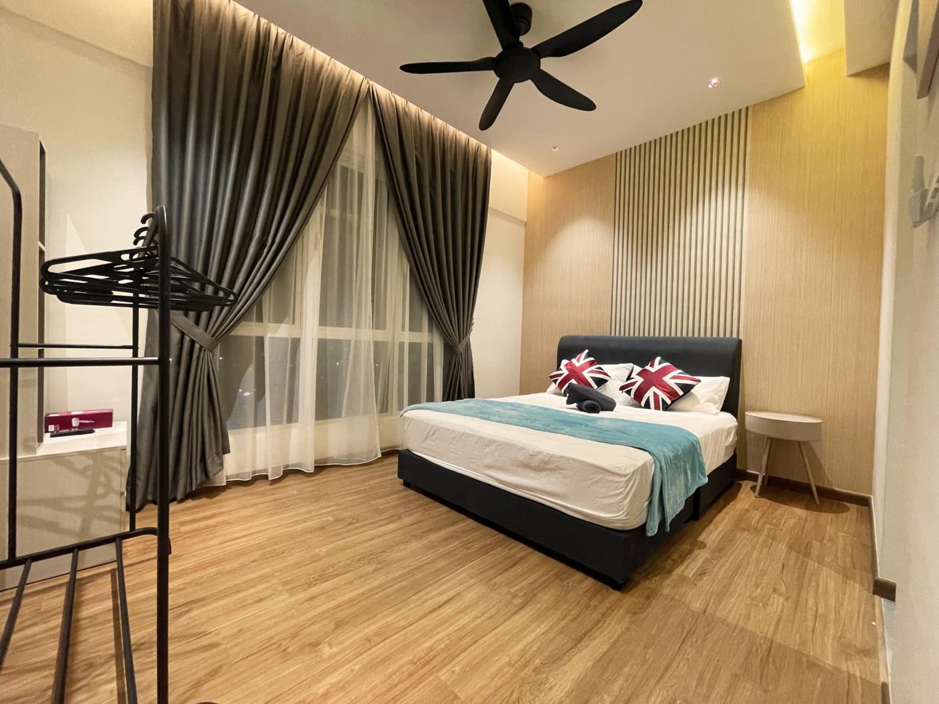 121 Residences by The Homez Near One Utama, Starling Mall, Atria