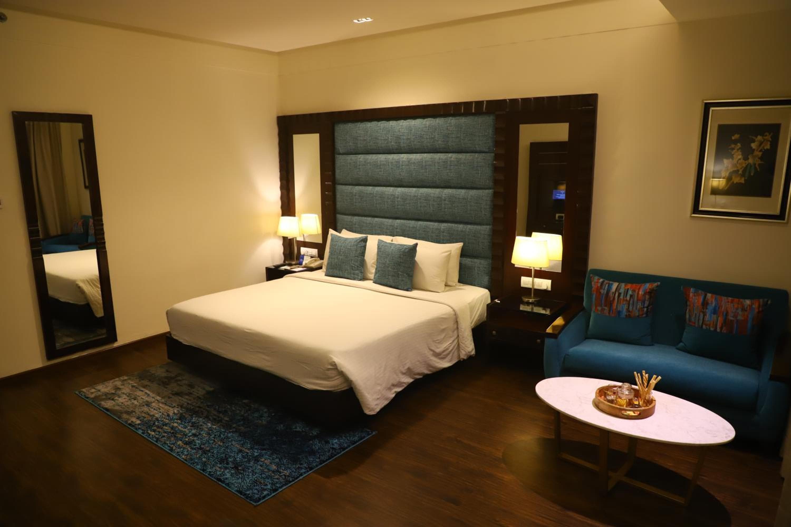 Deventure Sarovar Portico Kapashera, New Delhi
