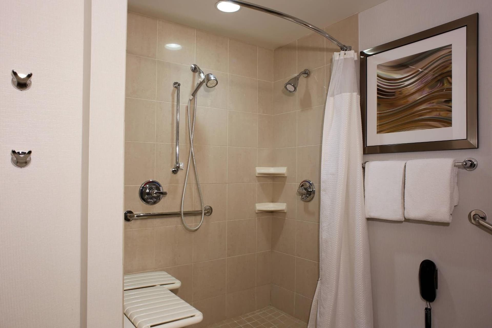 Courtyard by Marriott Hamilton