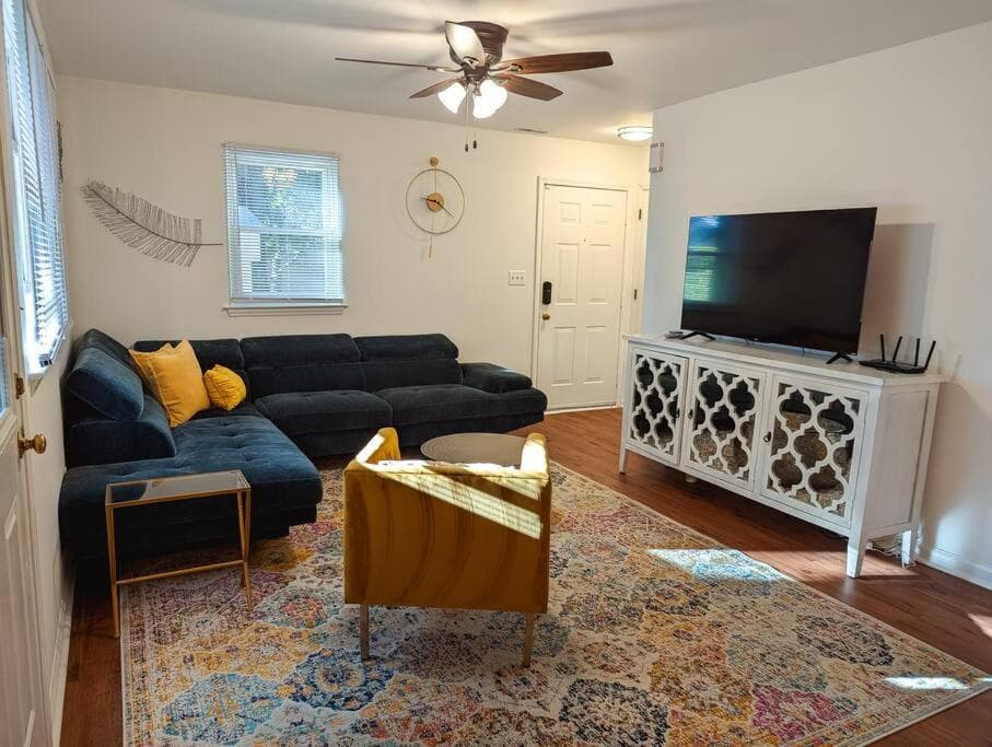 Comfort & Style in One Level
