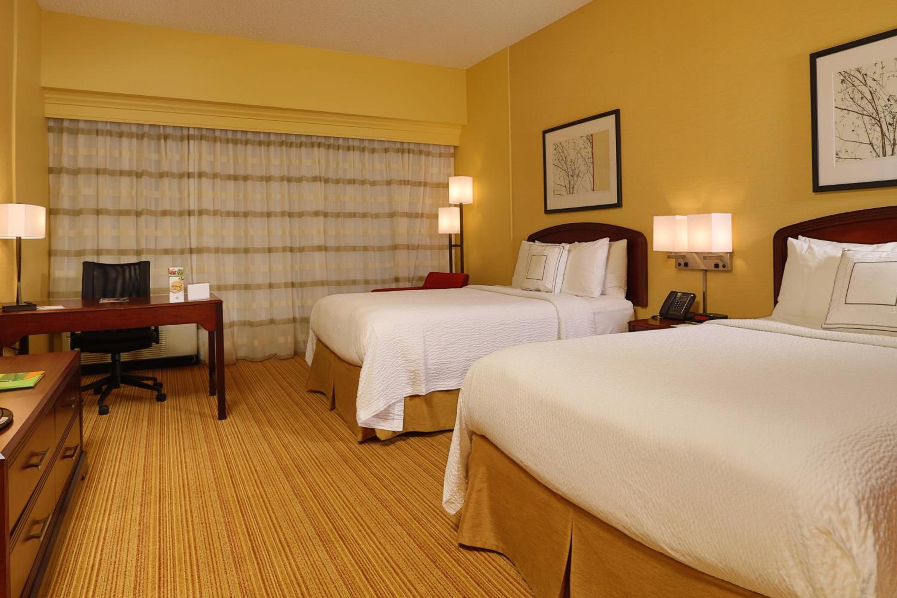 Courtyard by Marriott Springfield Airport