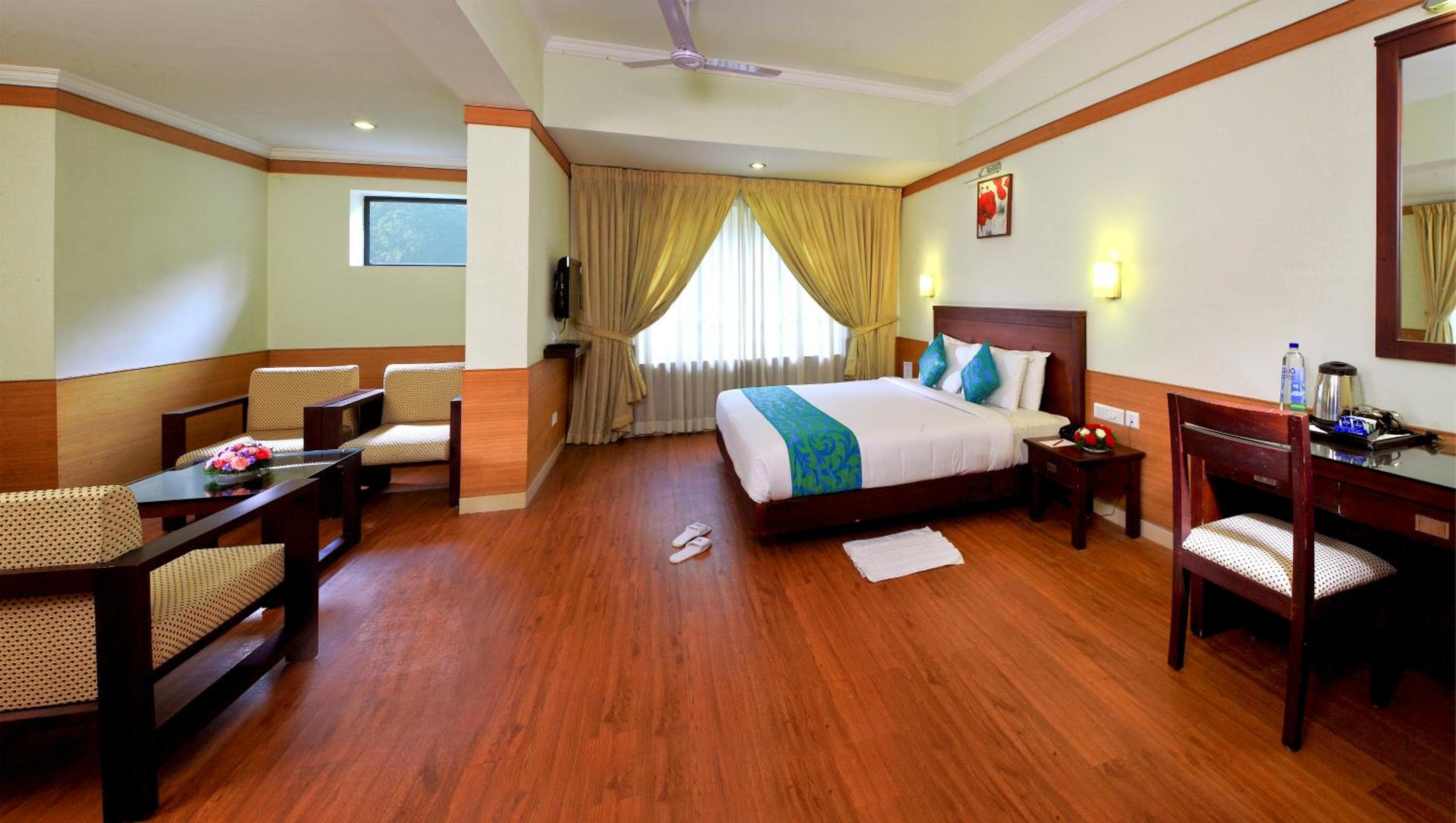 Clouds Valley Hotel