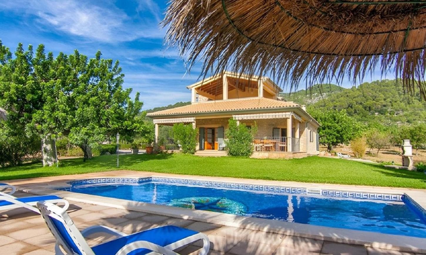 Villa Cas Mestre con piscina en entorno rural