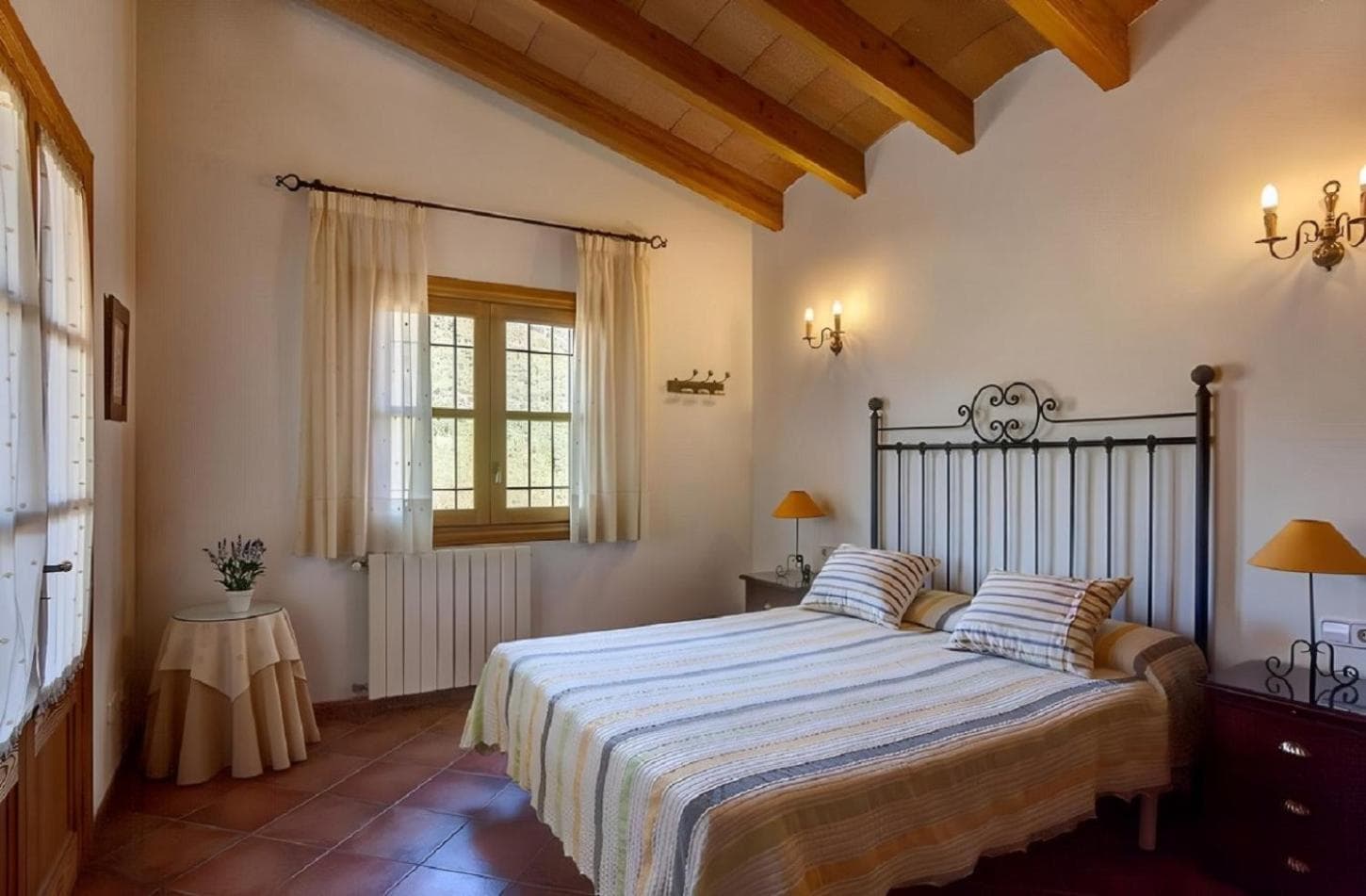 Villa Cas Mestre con piscina en entorno rural