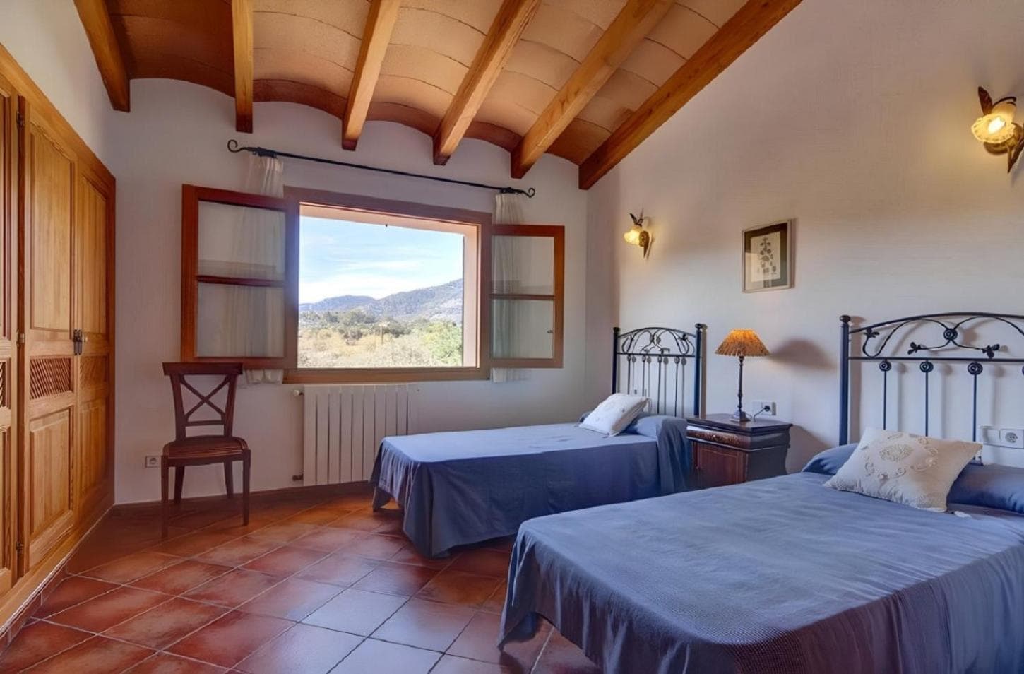 Villa Cas Mestre con piscina en entorno rural