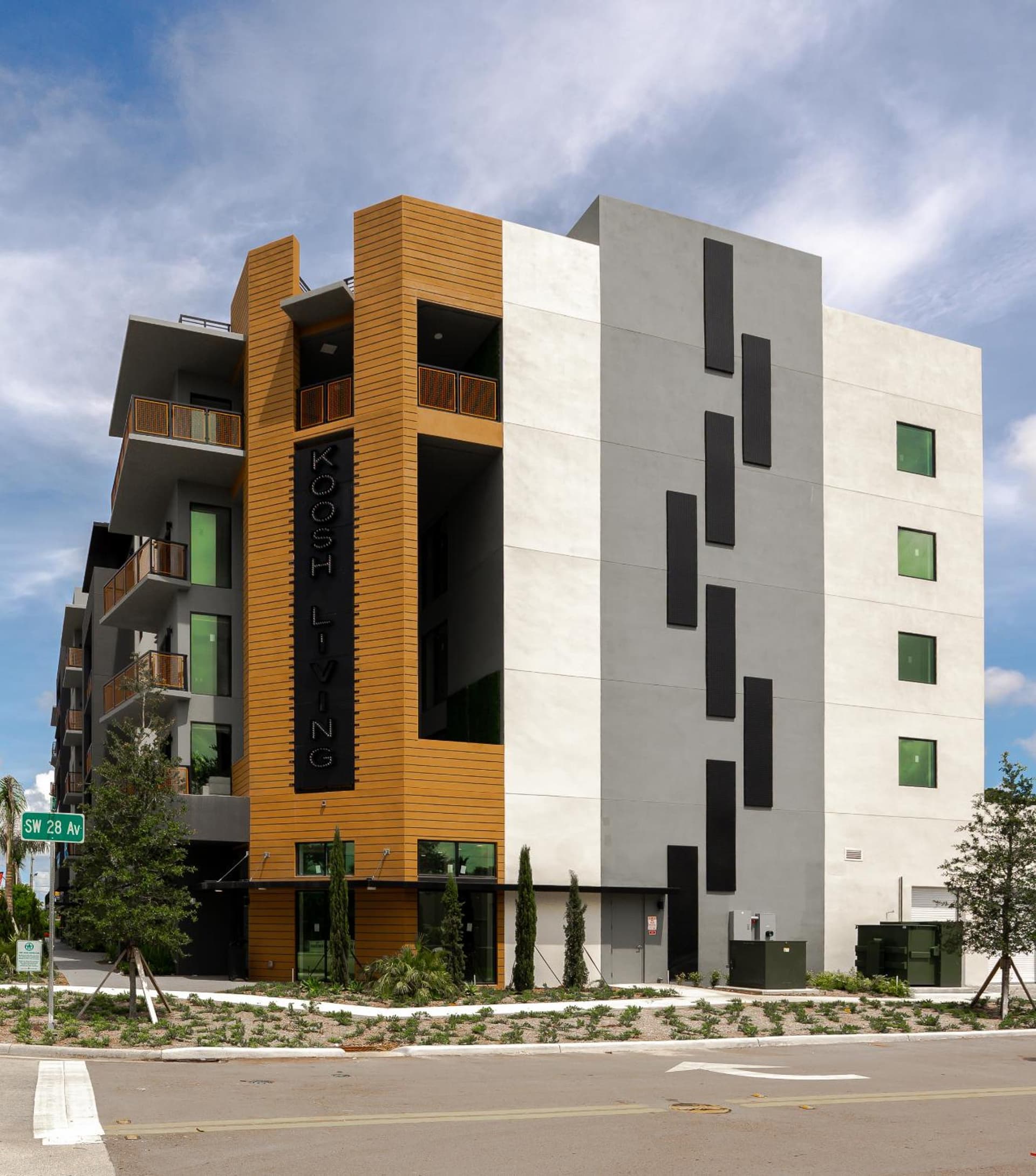 Luxe Oasis Near Hard Rock Casino & Diana Beach