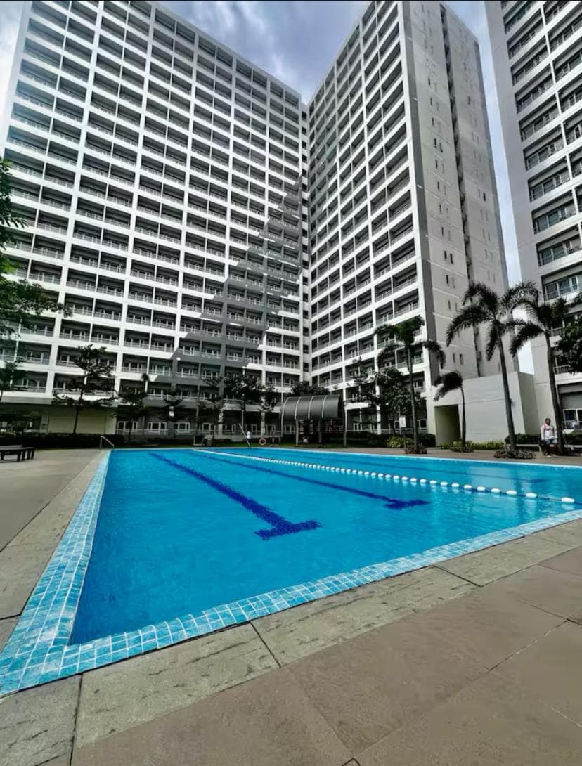 Netflix & Chill at Pablo's Homestay-Grace Residences Tower 4