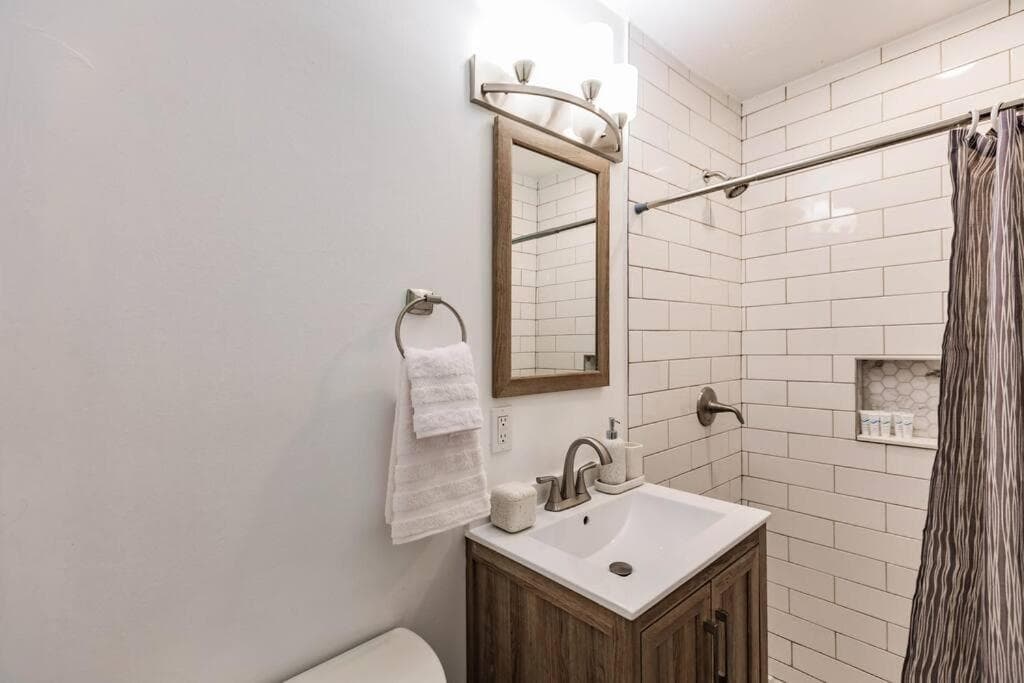 Modern 3BR Escape Has Pets, Free Parking, Workspace