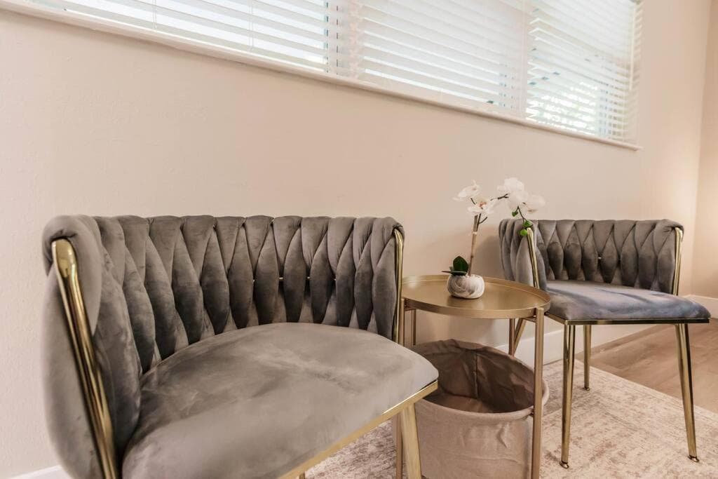 Modern 3BR Escape Has Pets, Free Parking, Workspace