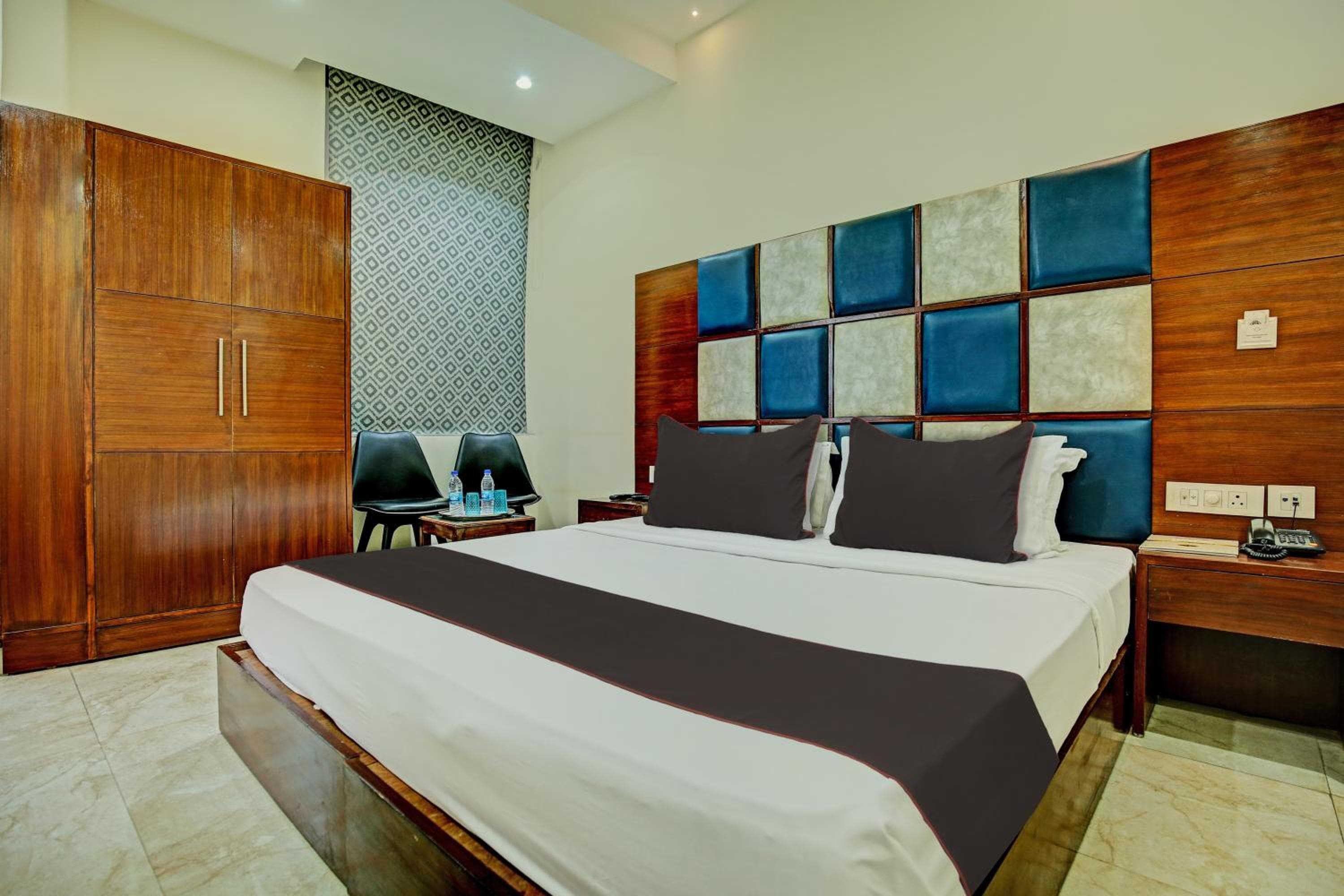 Townhouse by OYO Eastern View Formerly Vihaan Residency
