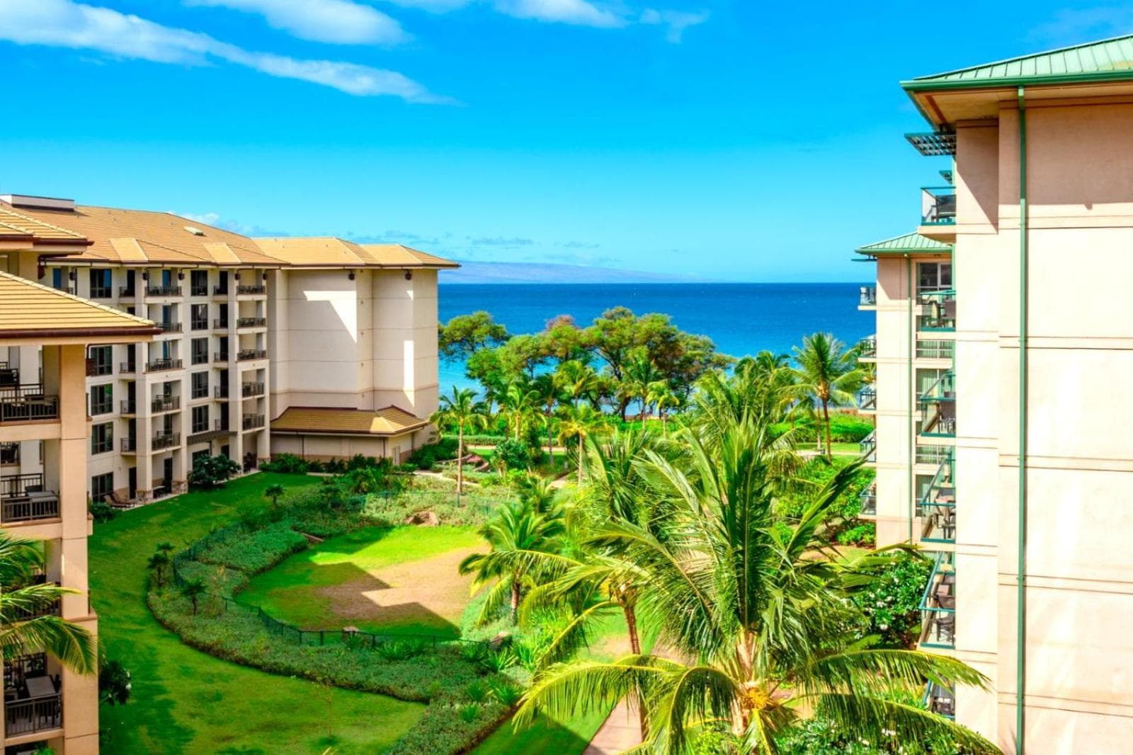 KBM Resorts: Honua Kai Hokulani HKH-620 XL Lanai Corner with Ocean Views Includes Rental Car