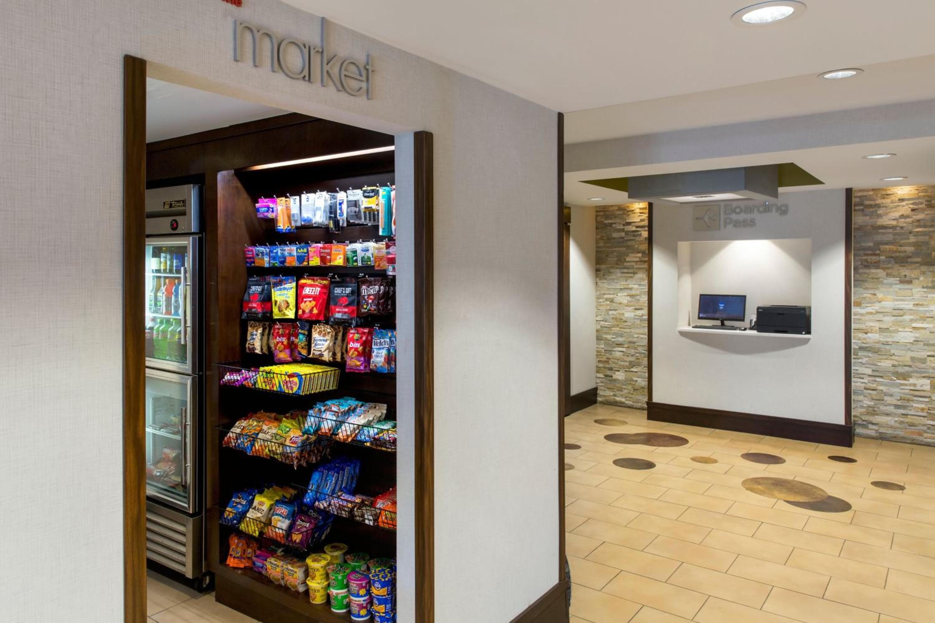 Courtyard by Marriott Buffalo Amherst/University