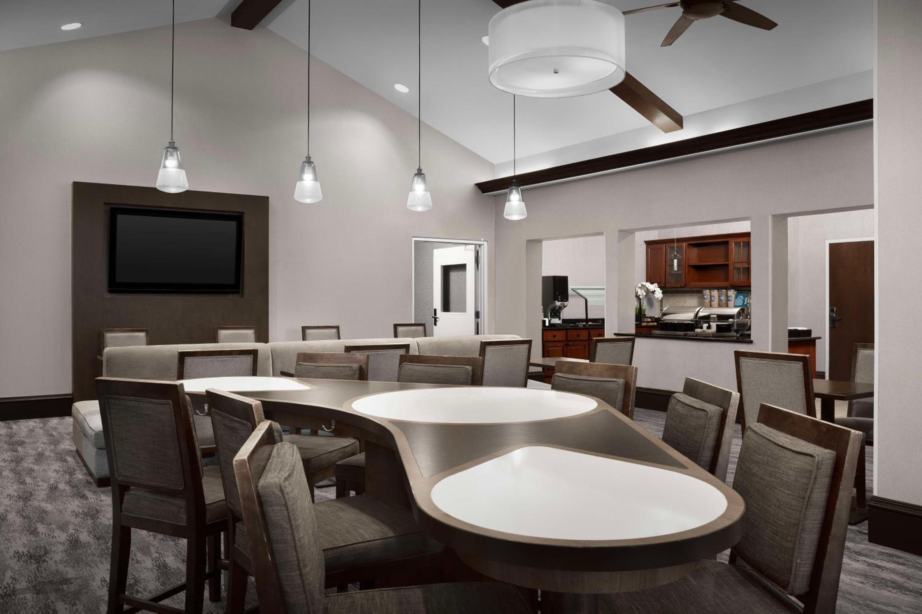 Homewood Suites by Hilton Jacksonville-Downtown/Southbank
