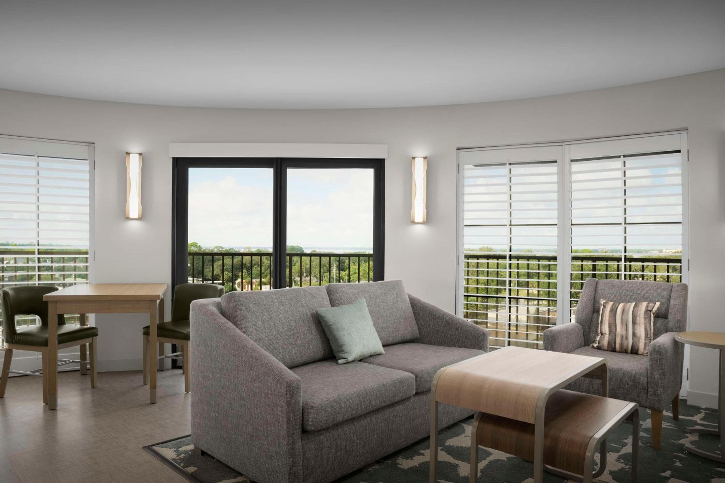 Homewood Suites by Hilton Jacksonville-Downtown/Southbank