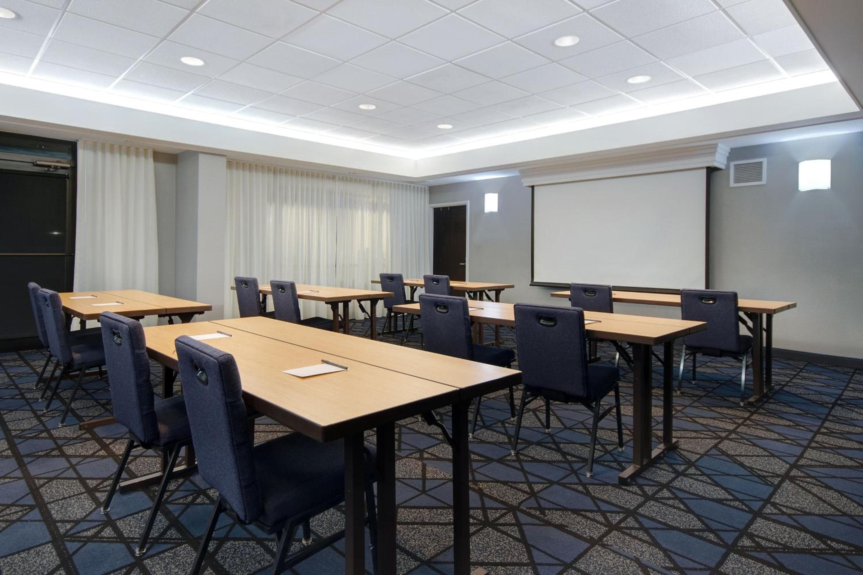 Courtyard by Marriott State College