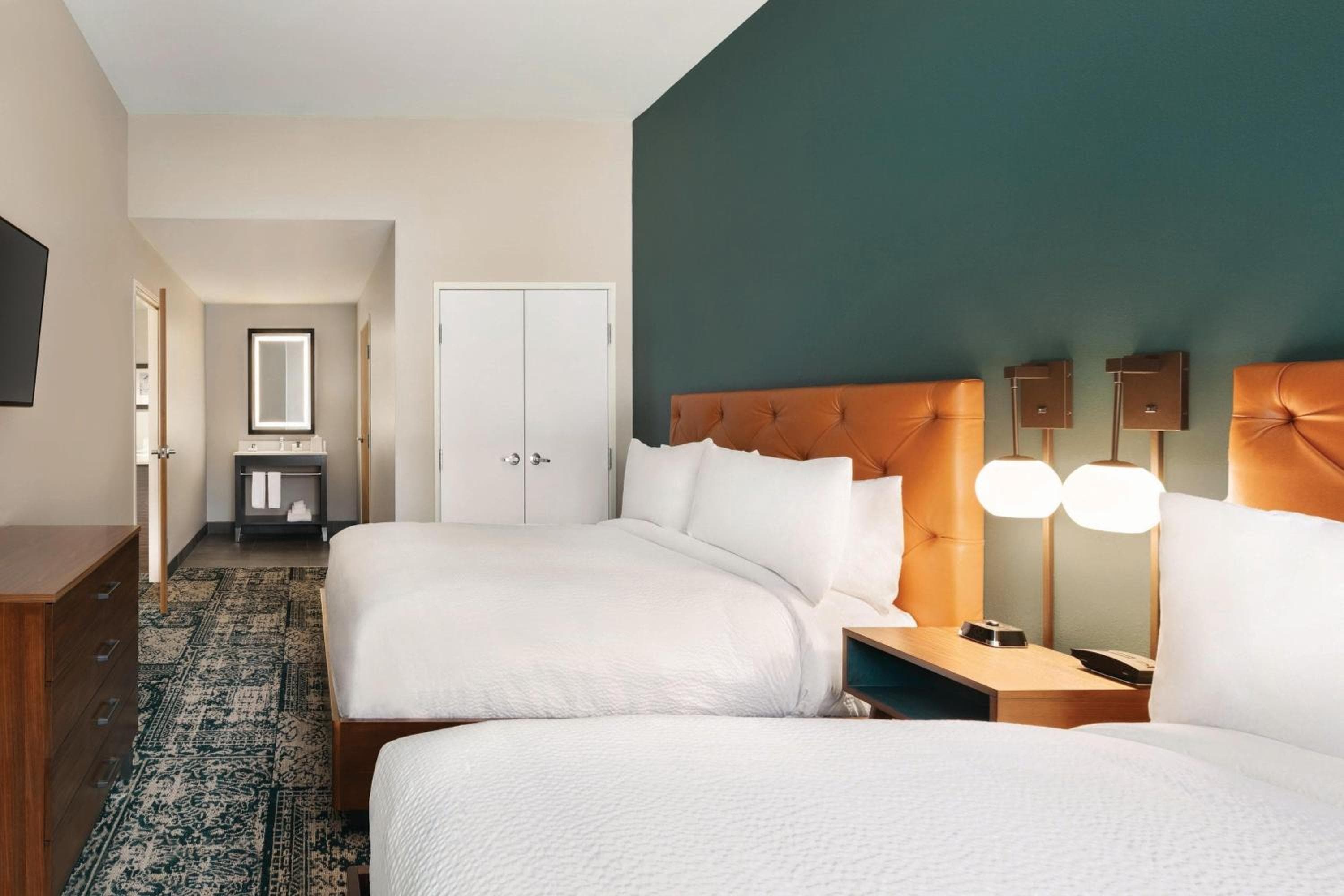 Four Points by Sheraton Raleigh Arena