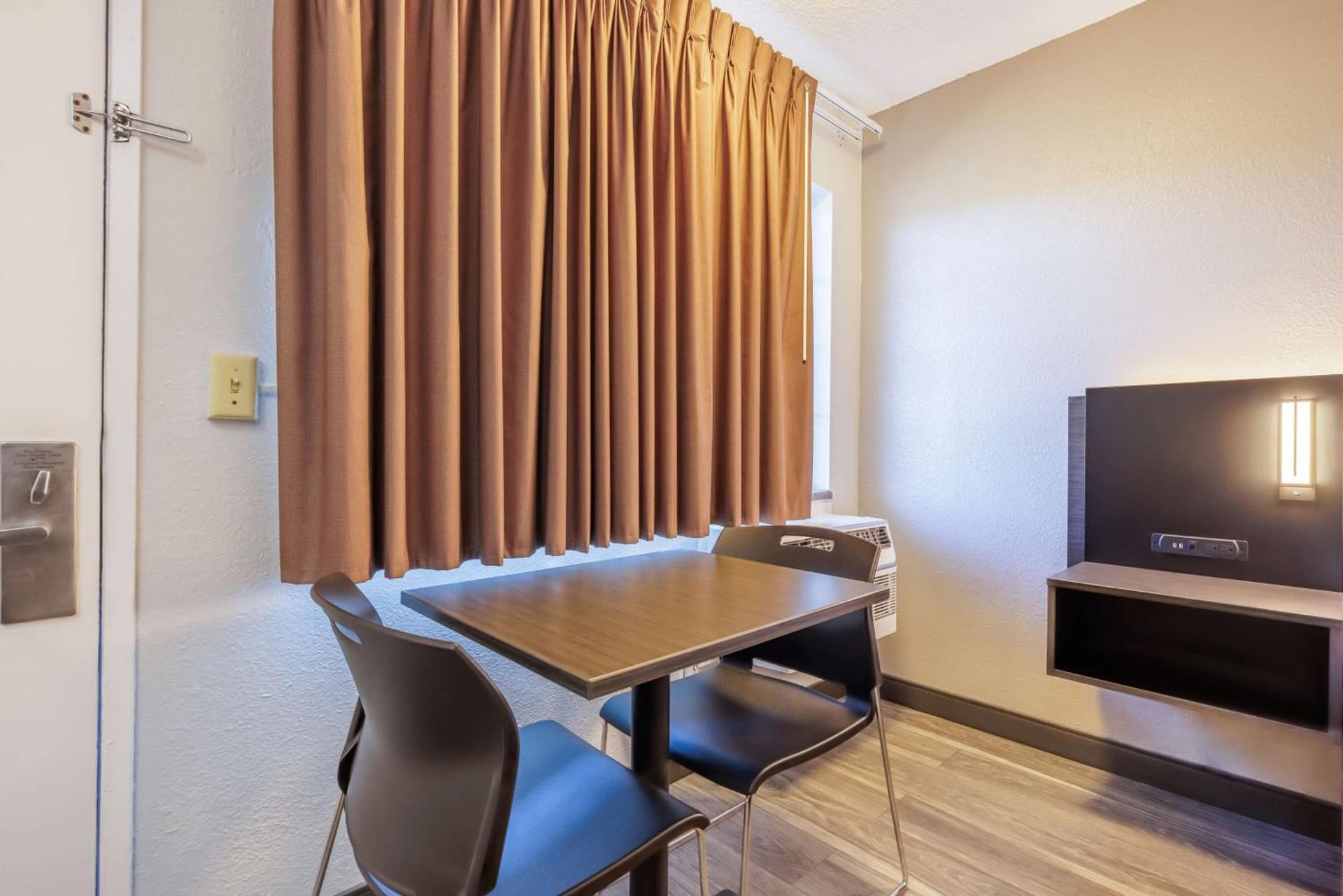 Motel 6 Portland OR Southeast