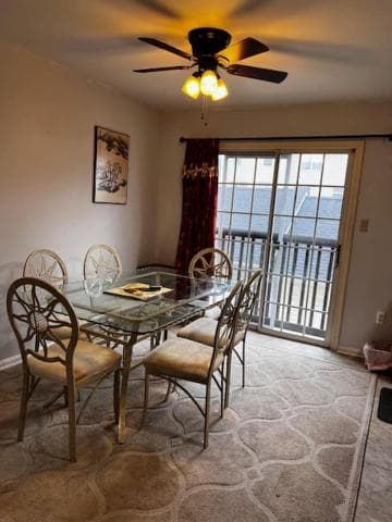 Cozy room and kitchen living room 7 minutes to IAD and DC area