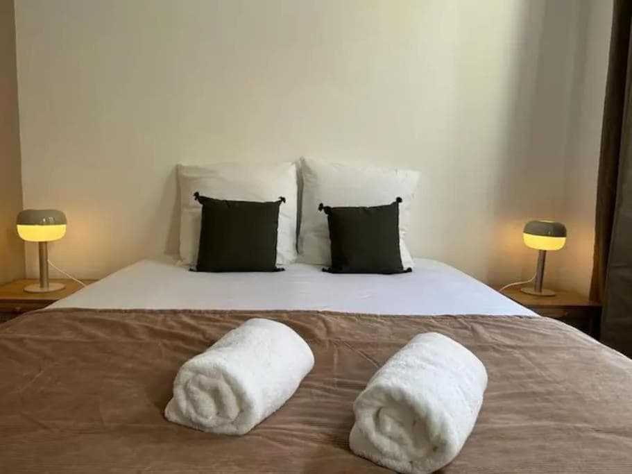 Chic 4 personnes Hypercentre 5 Minutes Avenue De Champagne